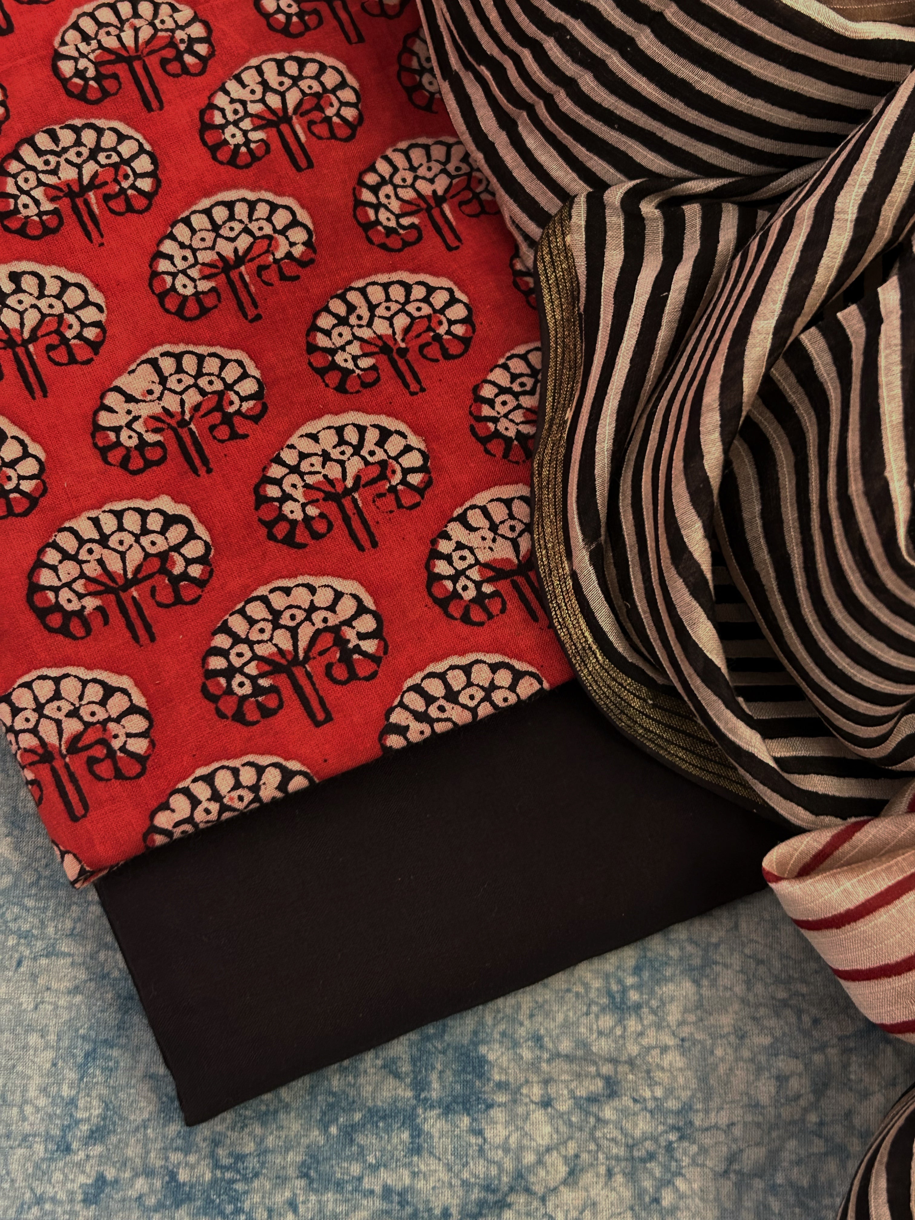 Handcrafted Cotton Suit Set - Black and Madder Red