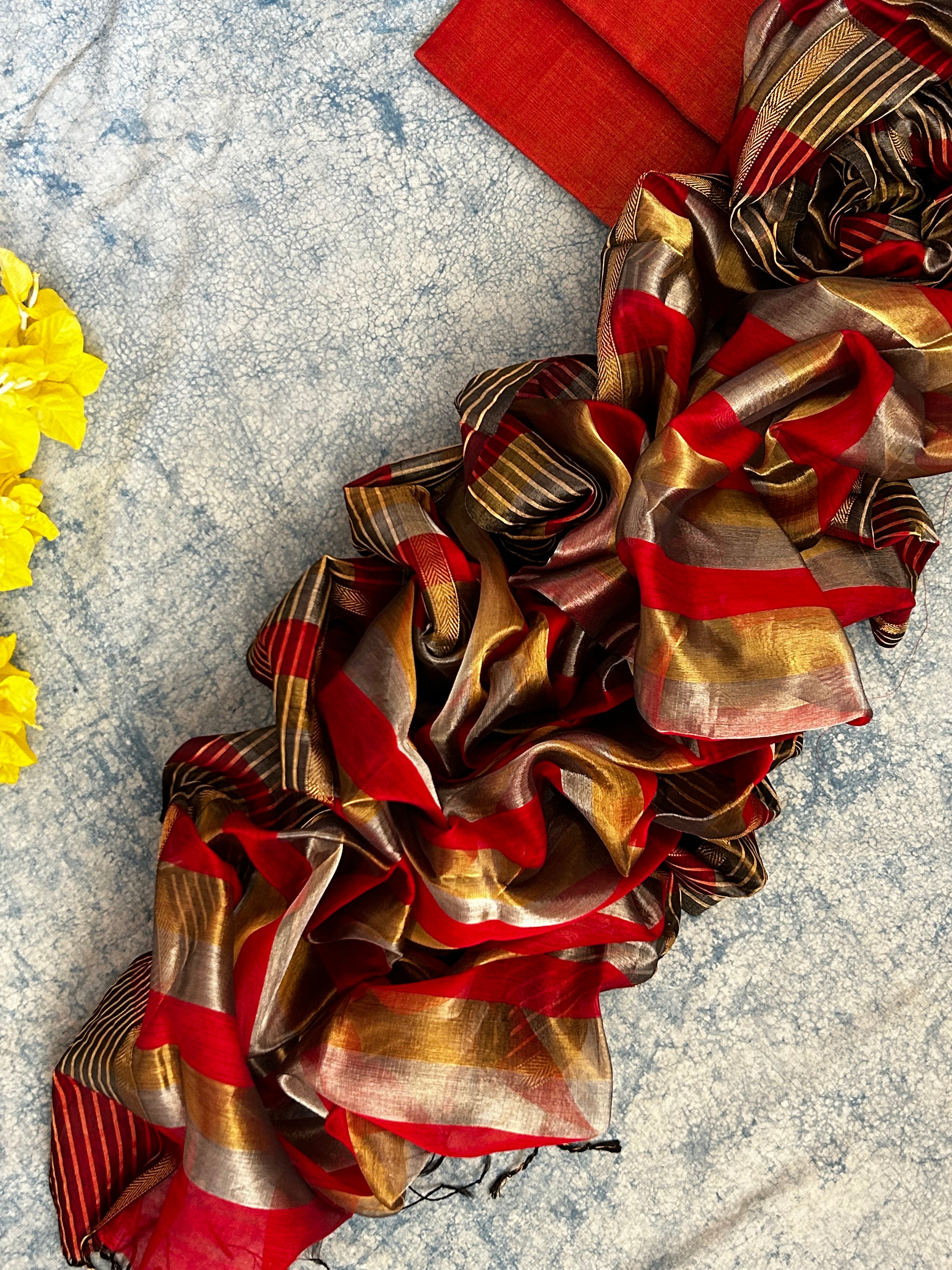 Handwoven Maheshwari tissue Kurta Dupatta Set