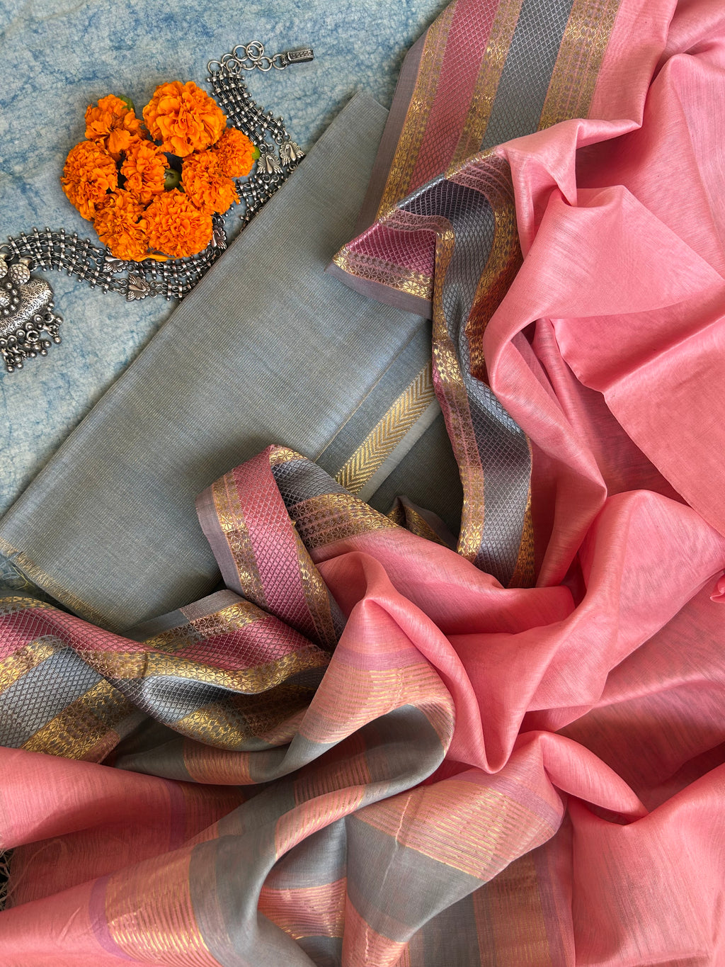 Handwoven Maheshwari Kurta Dupatta Set - Ash Grey