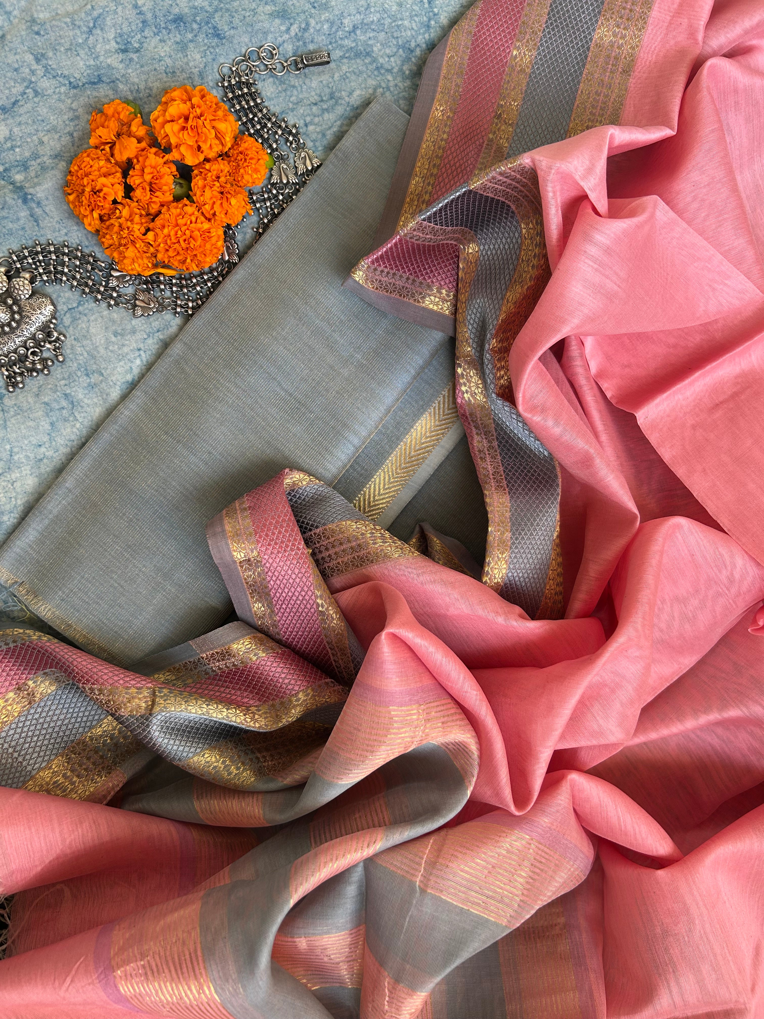 Handwoven Maheshwari Kurta Dupatta Set - Ash Grey