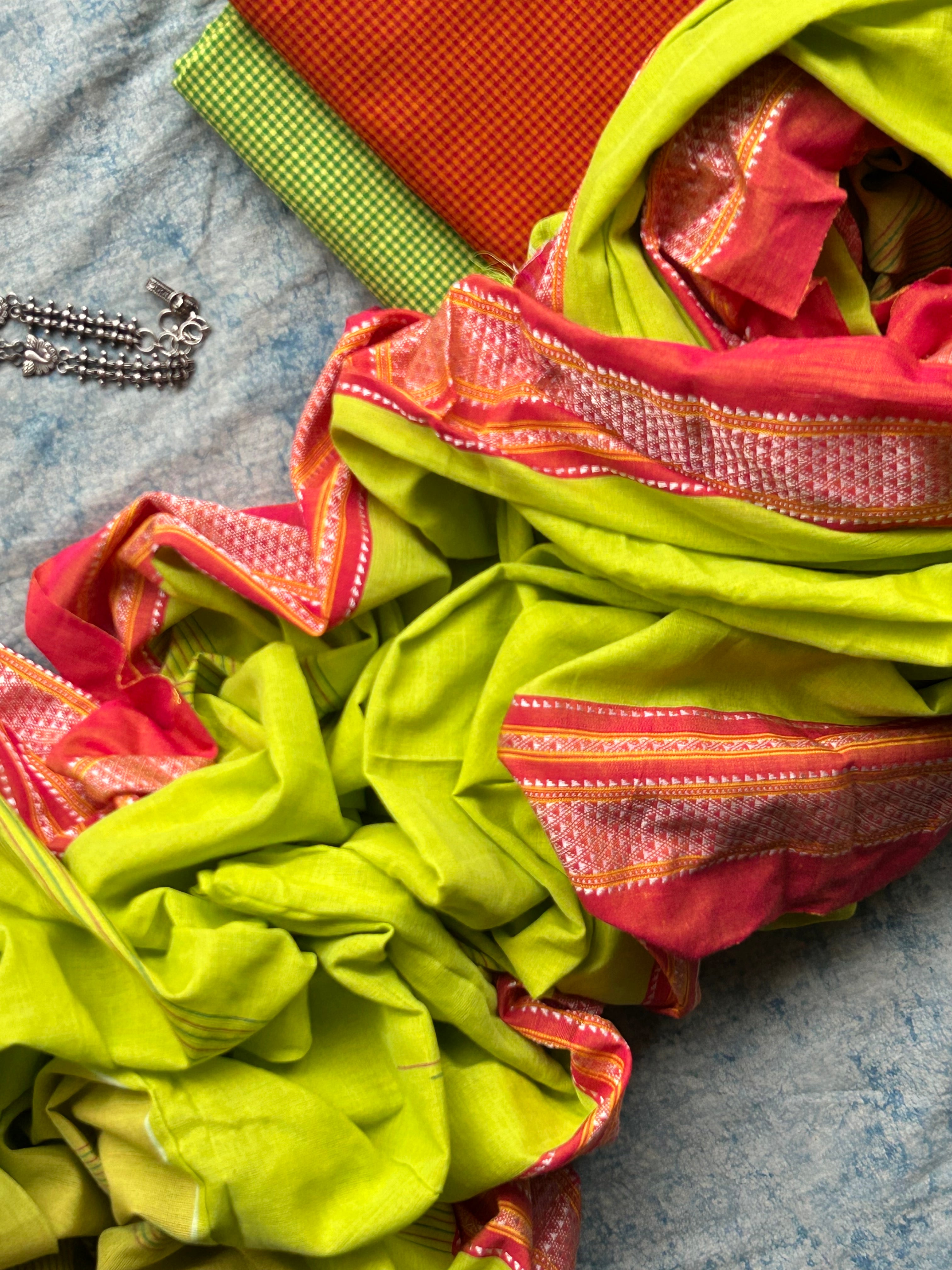 Vaasanti - Handwoven Telangana cotton and Ilkal Dupatta Set