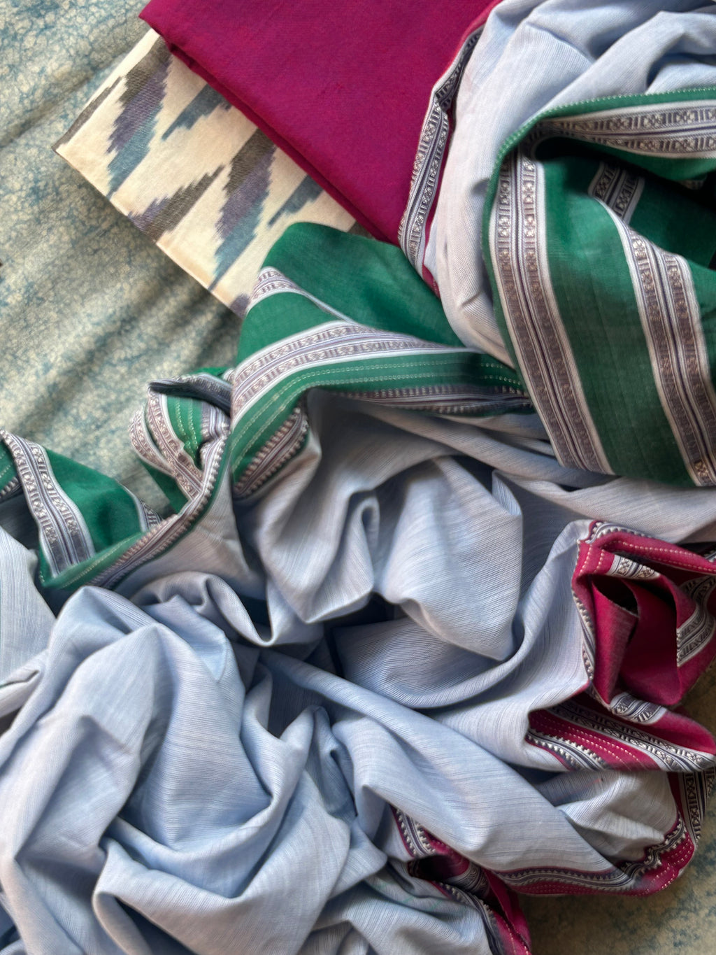 Aasmaani - Handwoven Telangana cotton and Ilkal Dupatta Set