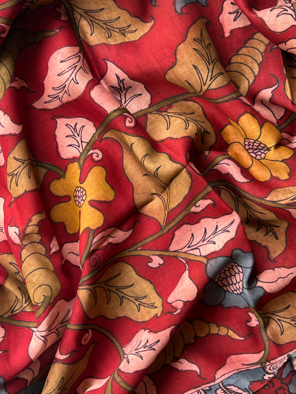Sindoori -Handwoven Hand-drawn Handpainted Pen Kalamkari Dupatta