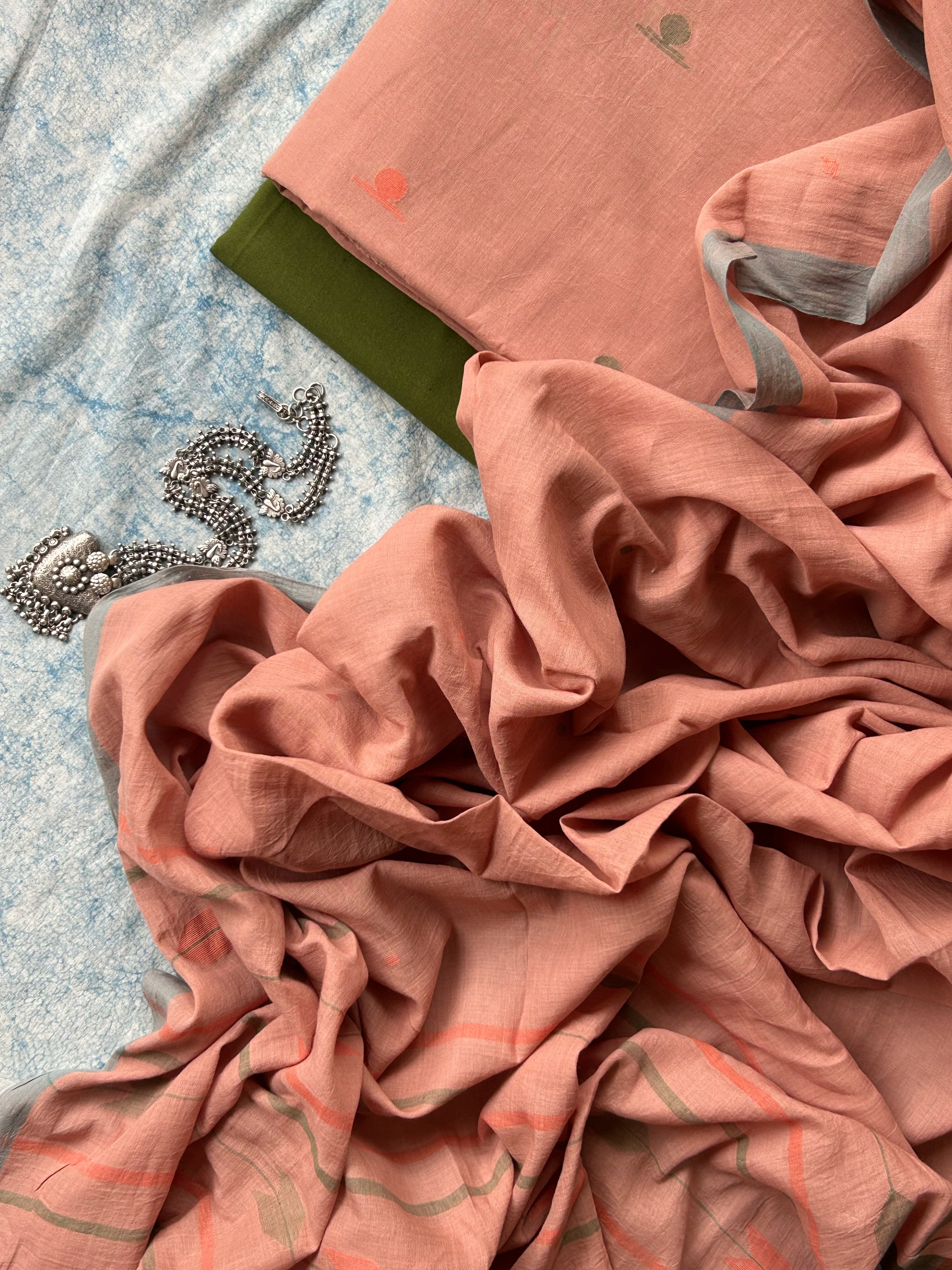 Rimjhim - Handwoven Bengal Jamdani Kurta Dupatta set