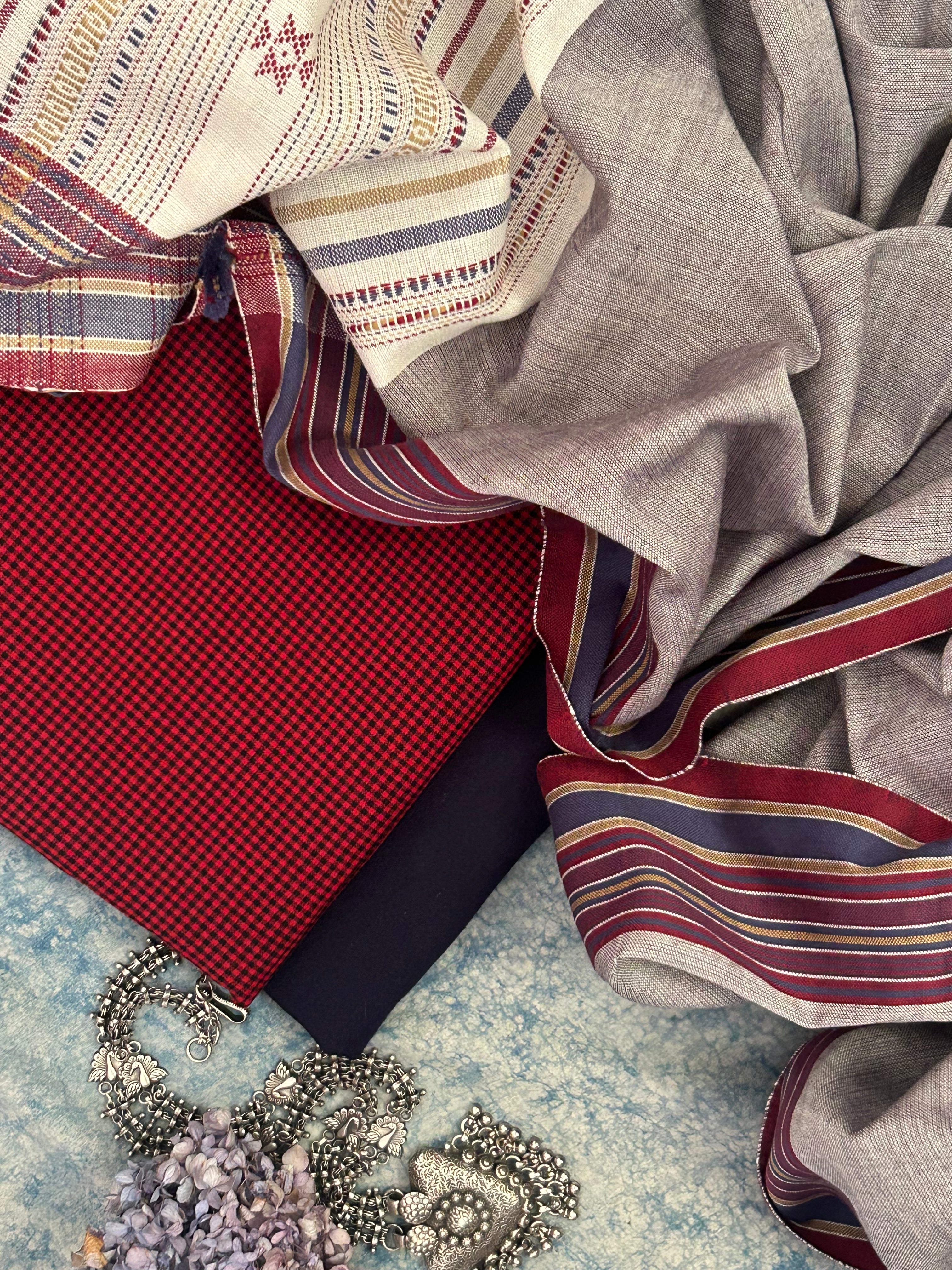 Handwoven Bhujodi Set - Red and Royal Blue