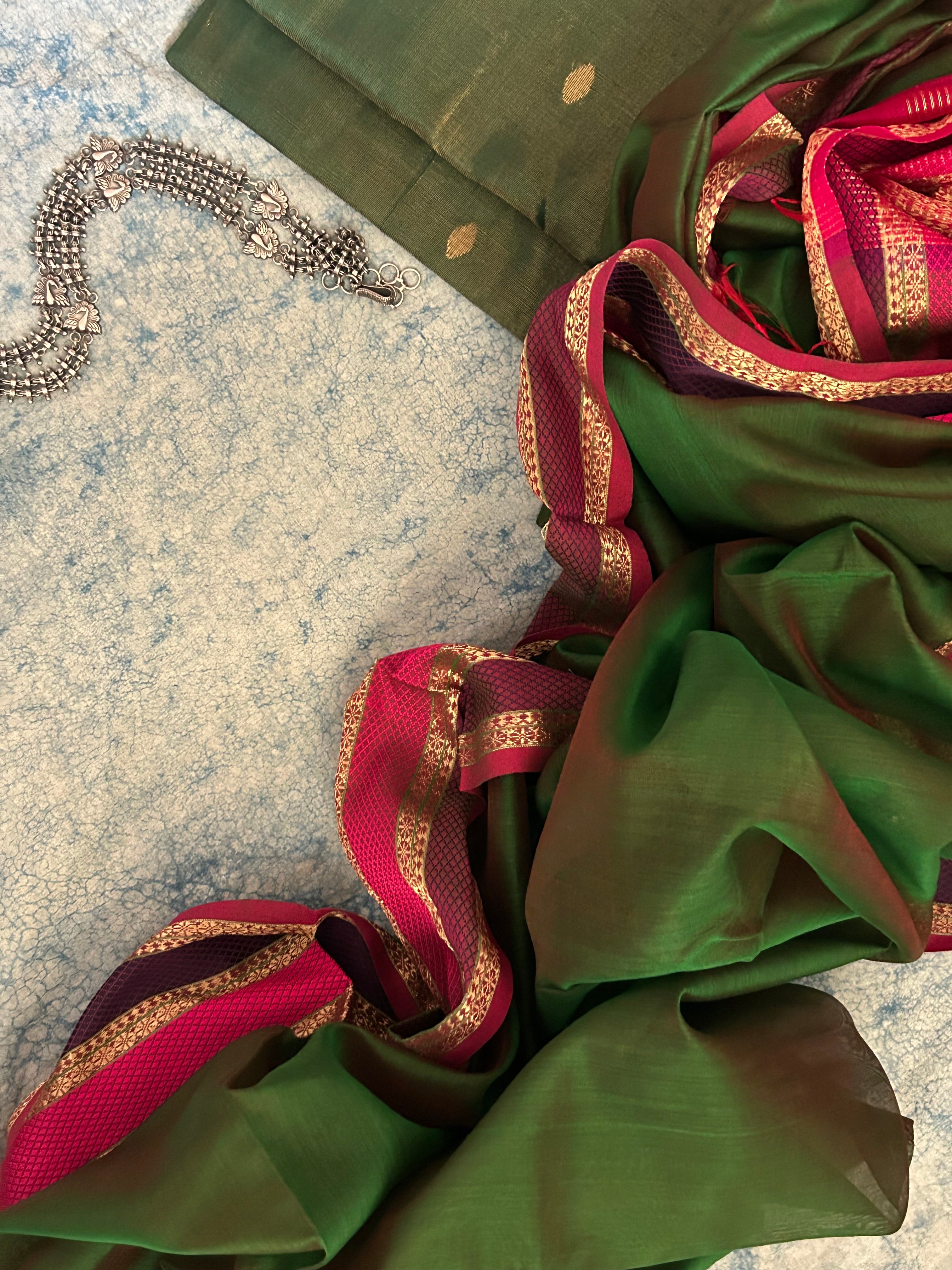 Handwoven Maheshwari Kurta Dupatta Set -Green & Pink
