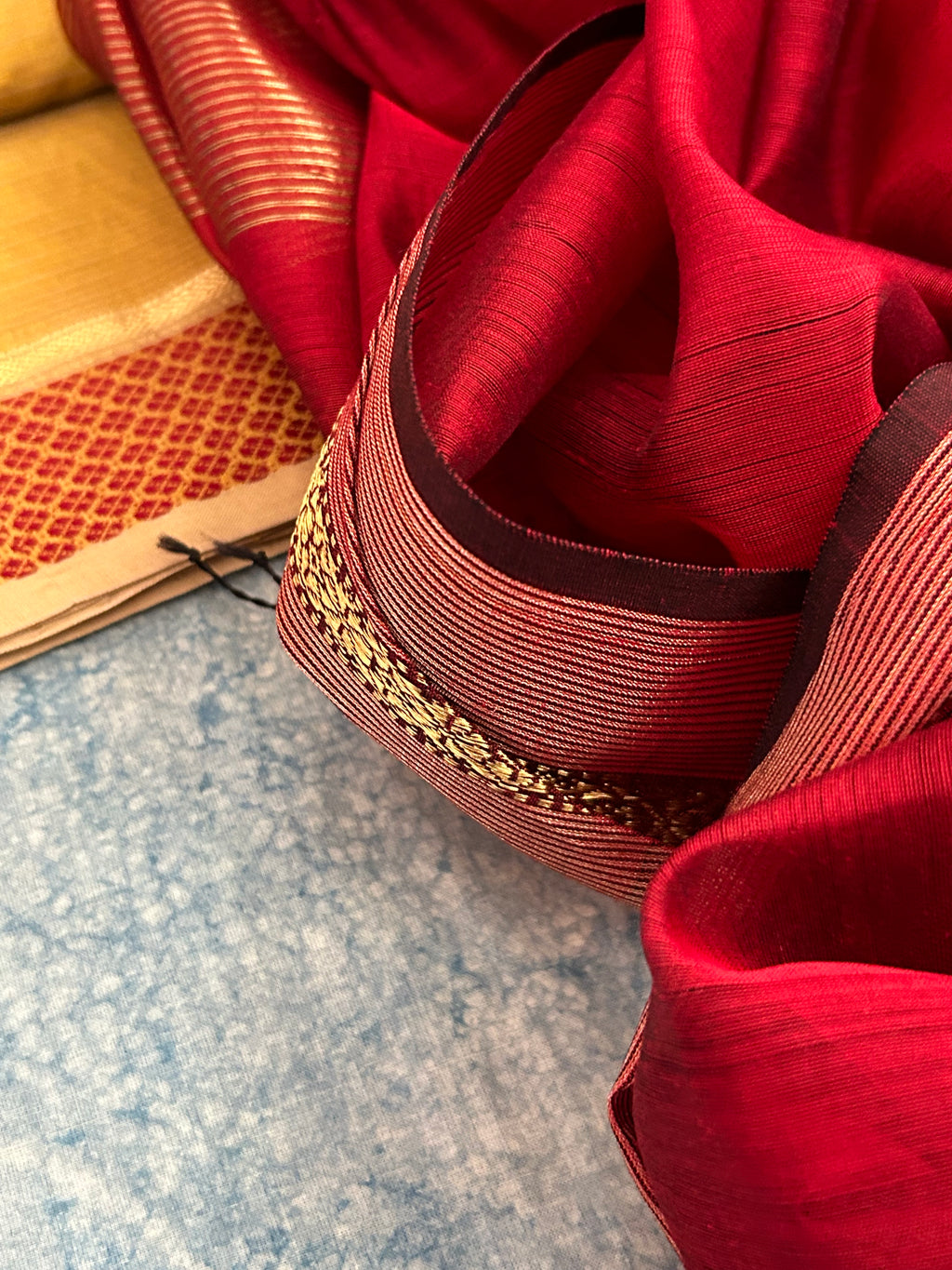Handwoven Maheshwari Kurta Dupatta Set