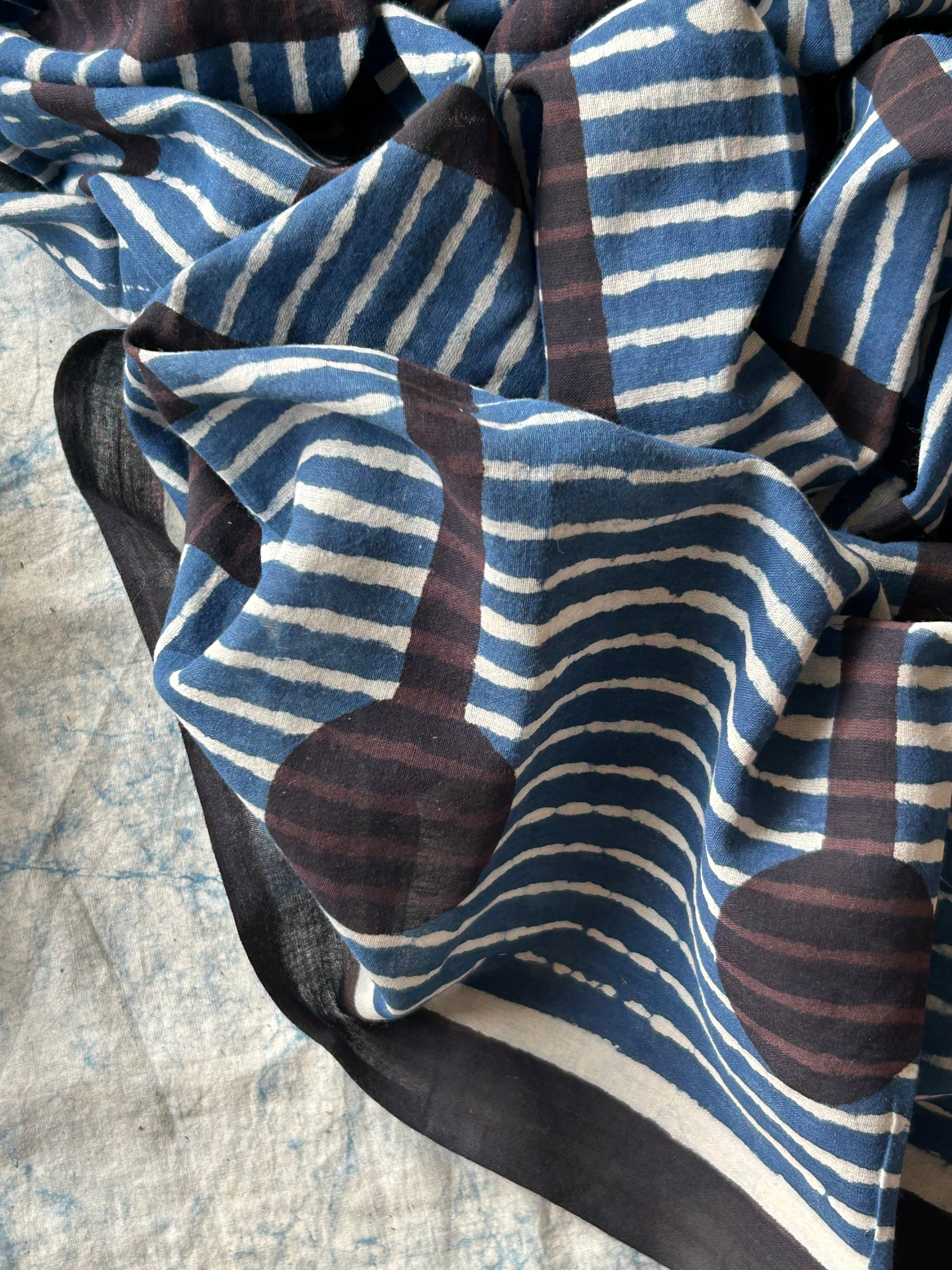 Handcrafted Cotton Suit Set -  Black and Indigo