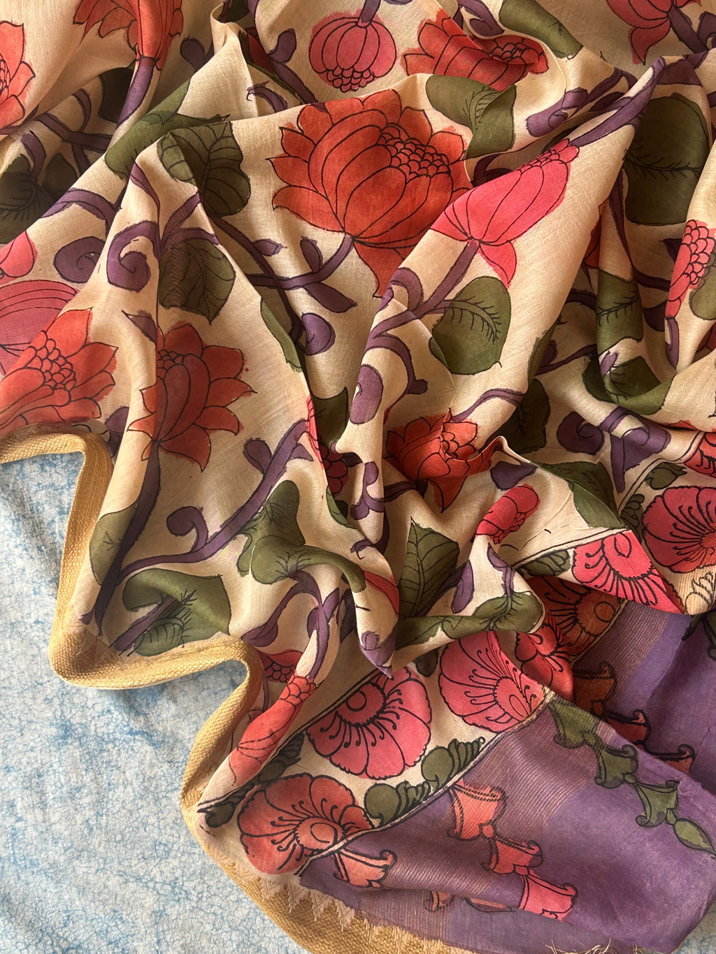 Radhaa - Handwoven Hand-drawn Handpainted Pen Kalamkari Kurta Dupatta Set