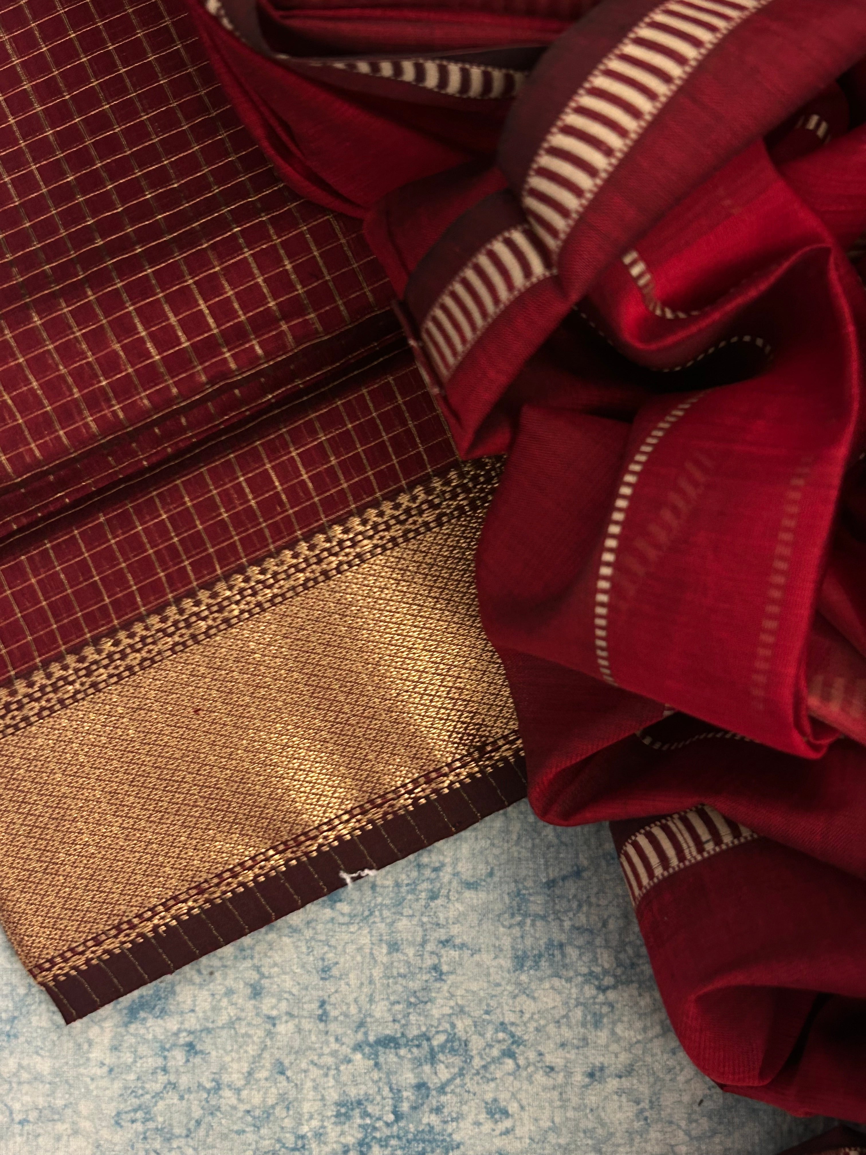 Handwoven Maheshwari Kurta Dupatta Set -Maroon Red