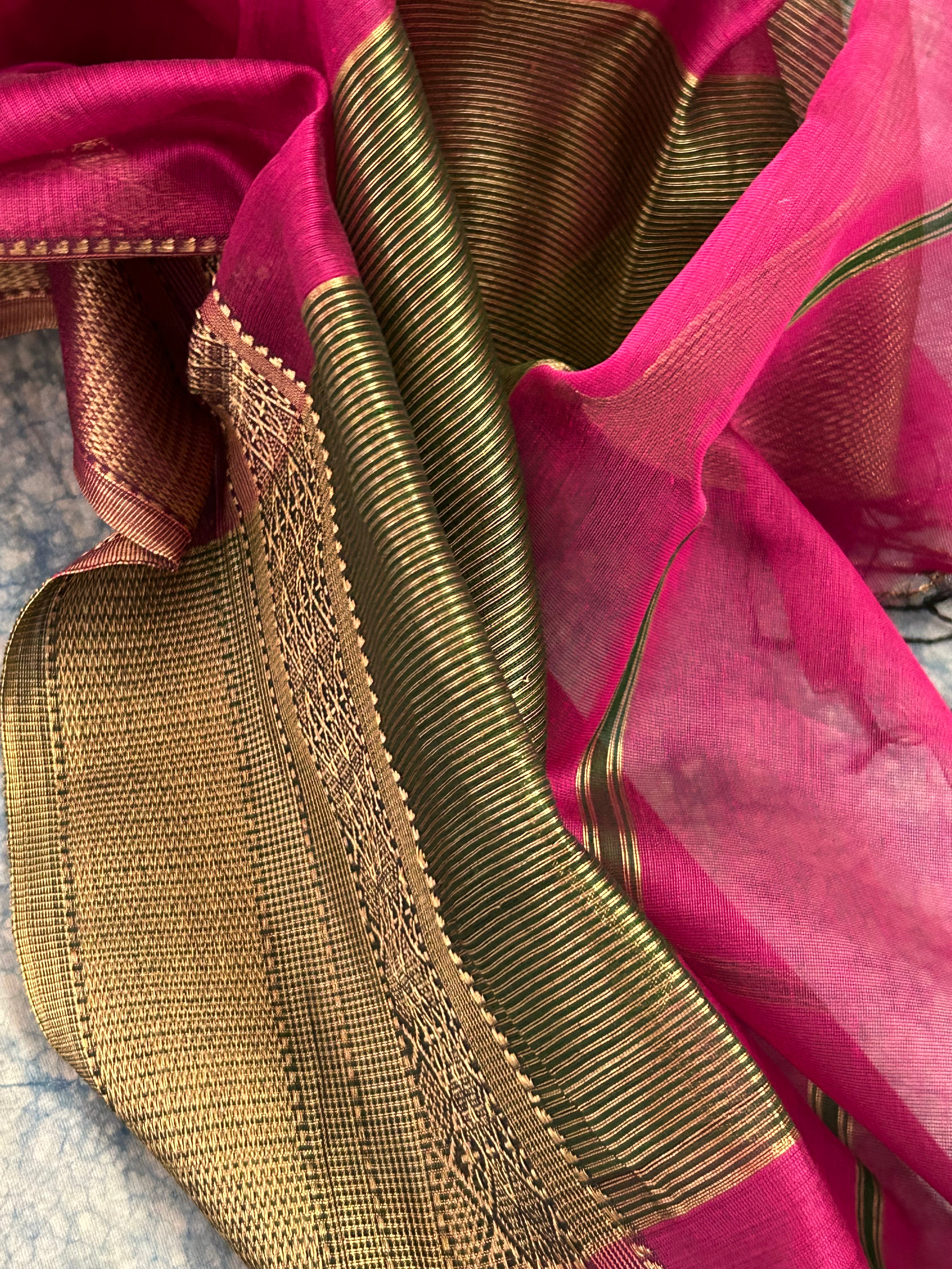 Handwoven Maheshwari Kurta Dupatta Set