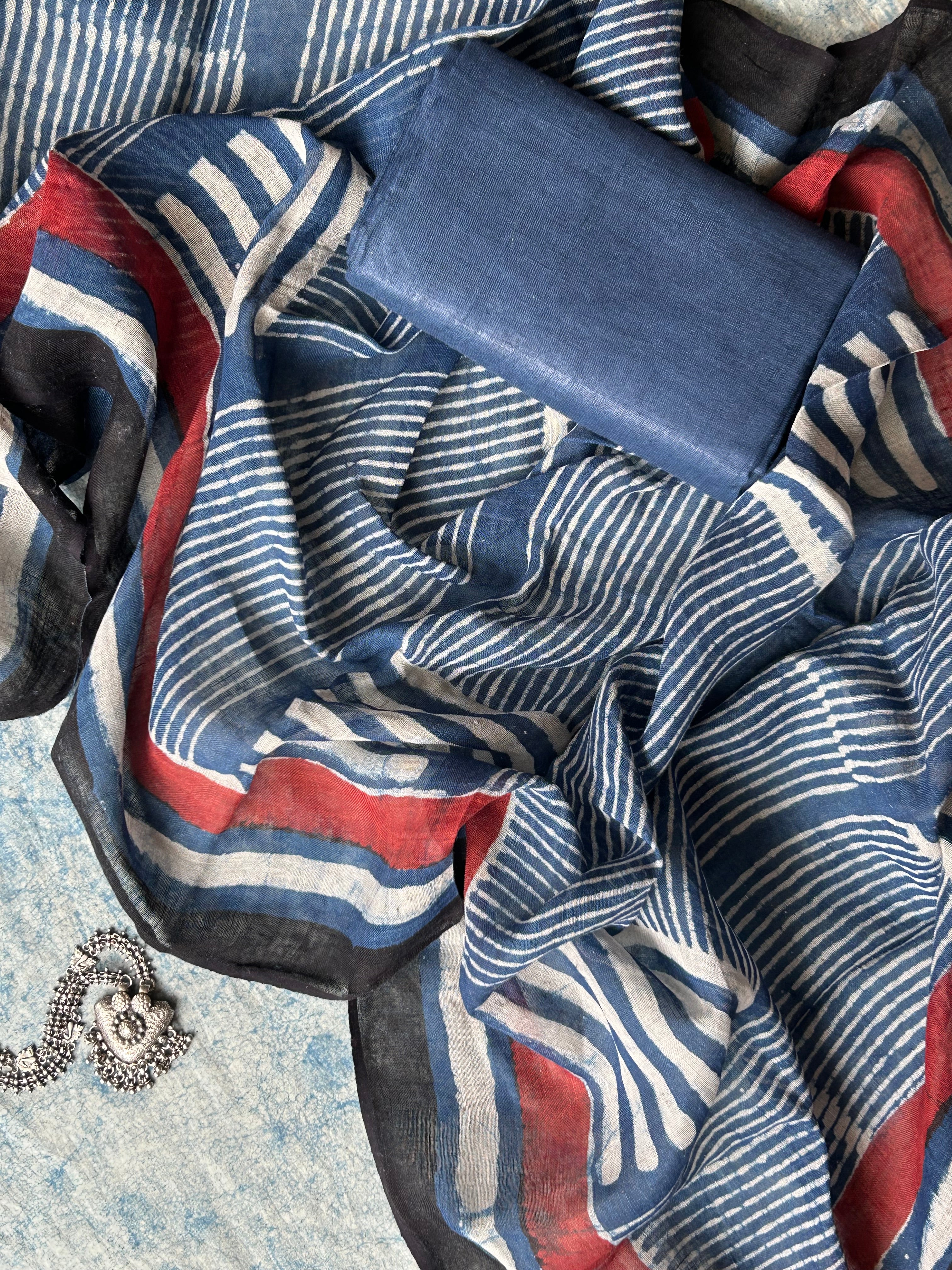 Neer - Handcrafted Linen Kurta Dupatta Set