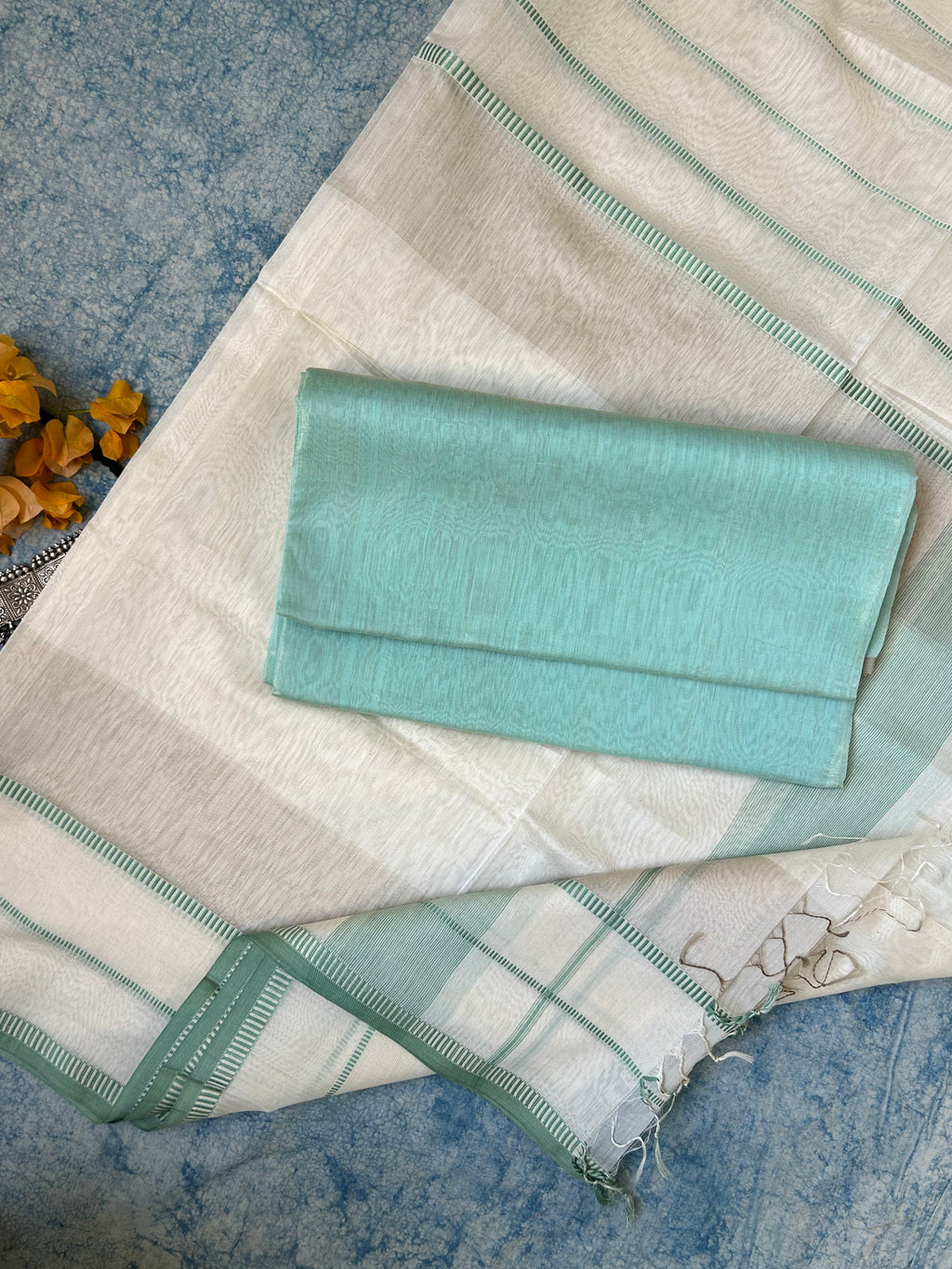 Handwoven Maheshwari Kurta Dupatta Set - Sage Green and Ivory