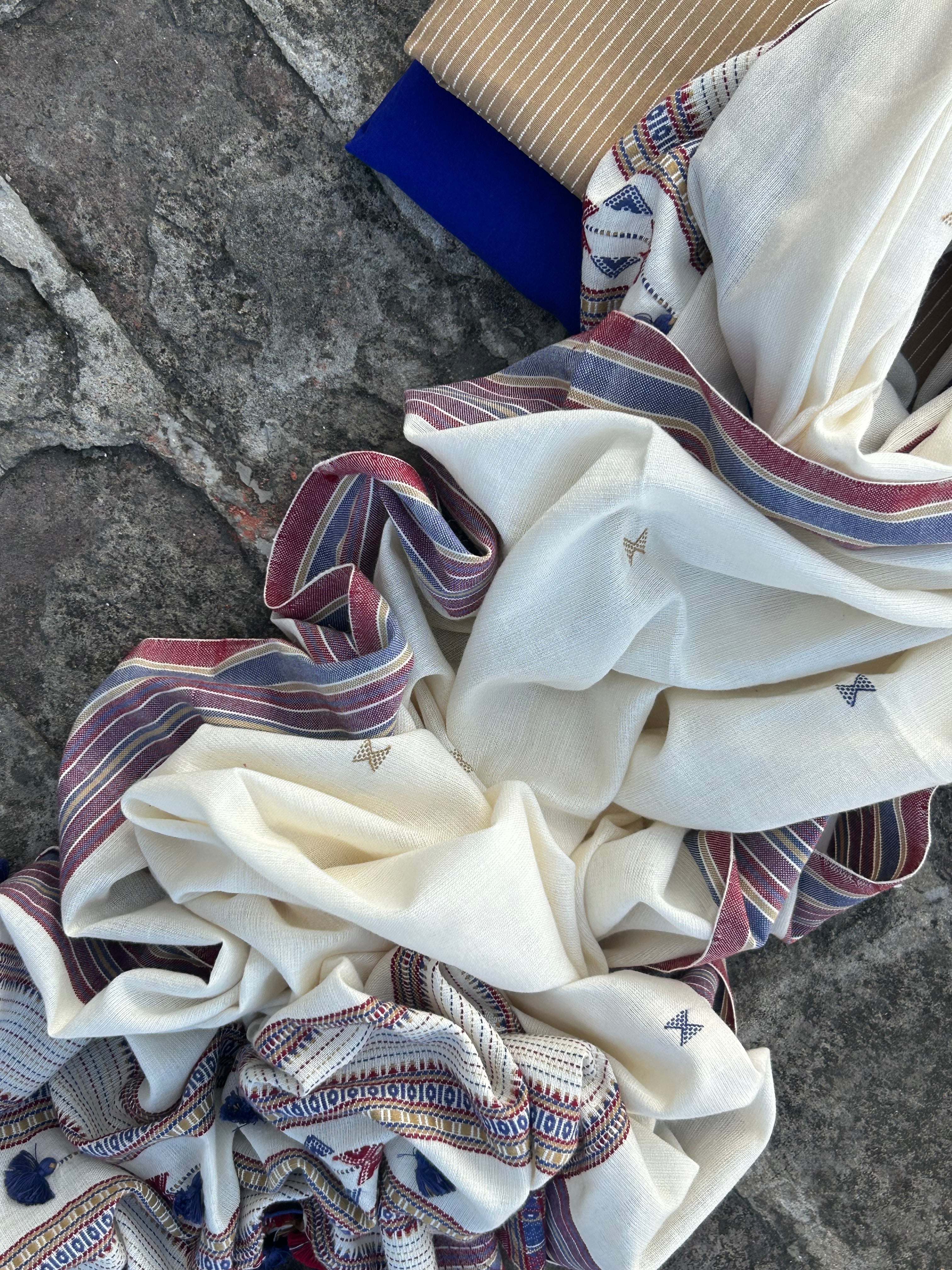 Safar - Handwoven Bhujodi Set