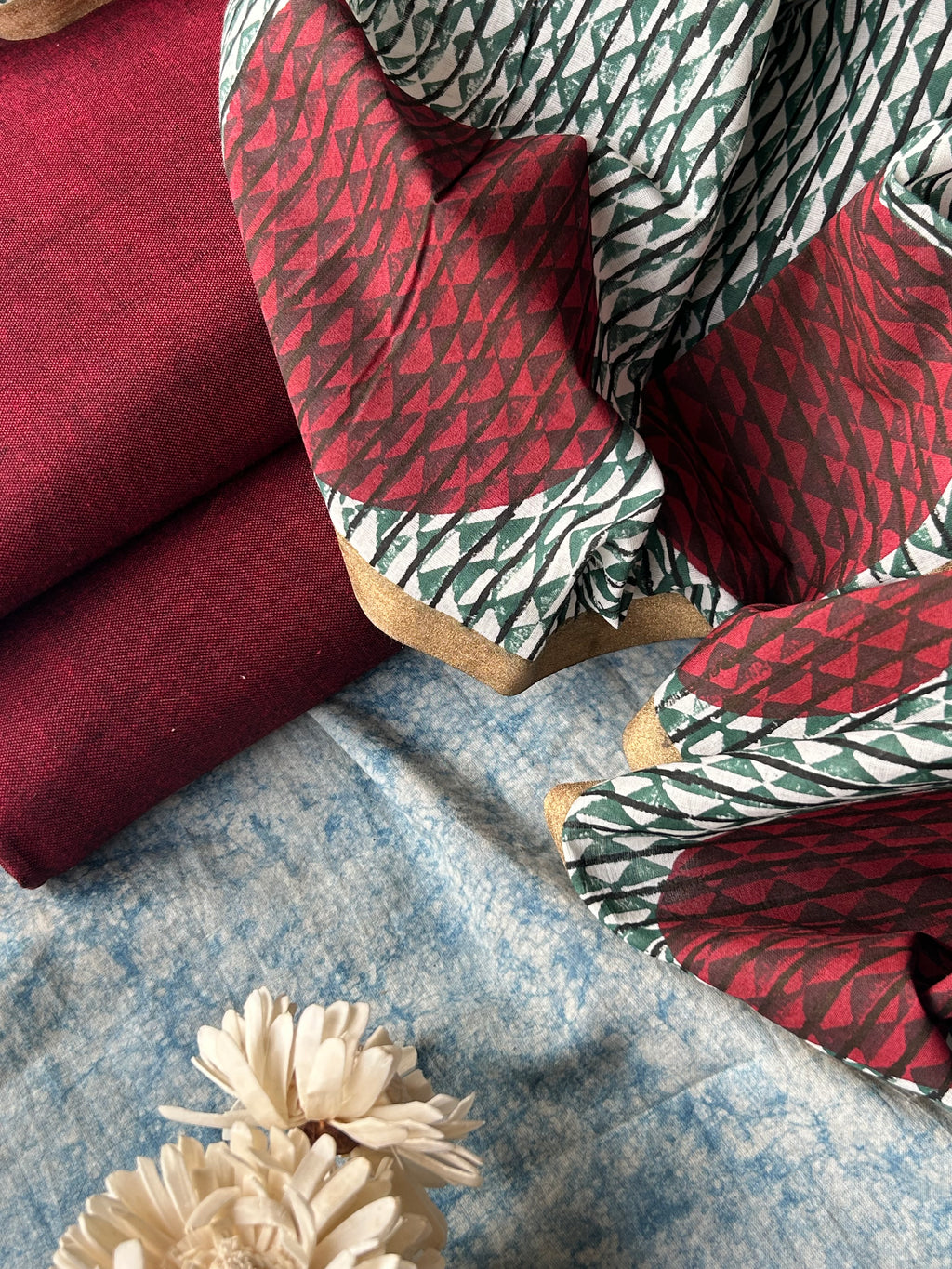 Handwoven Handblock Printed Set - Maroon