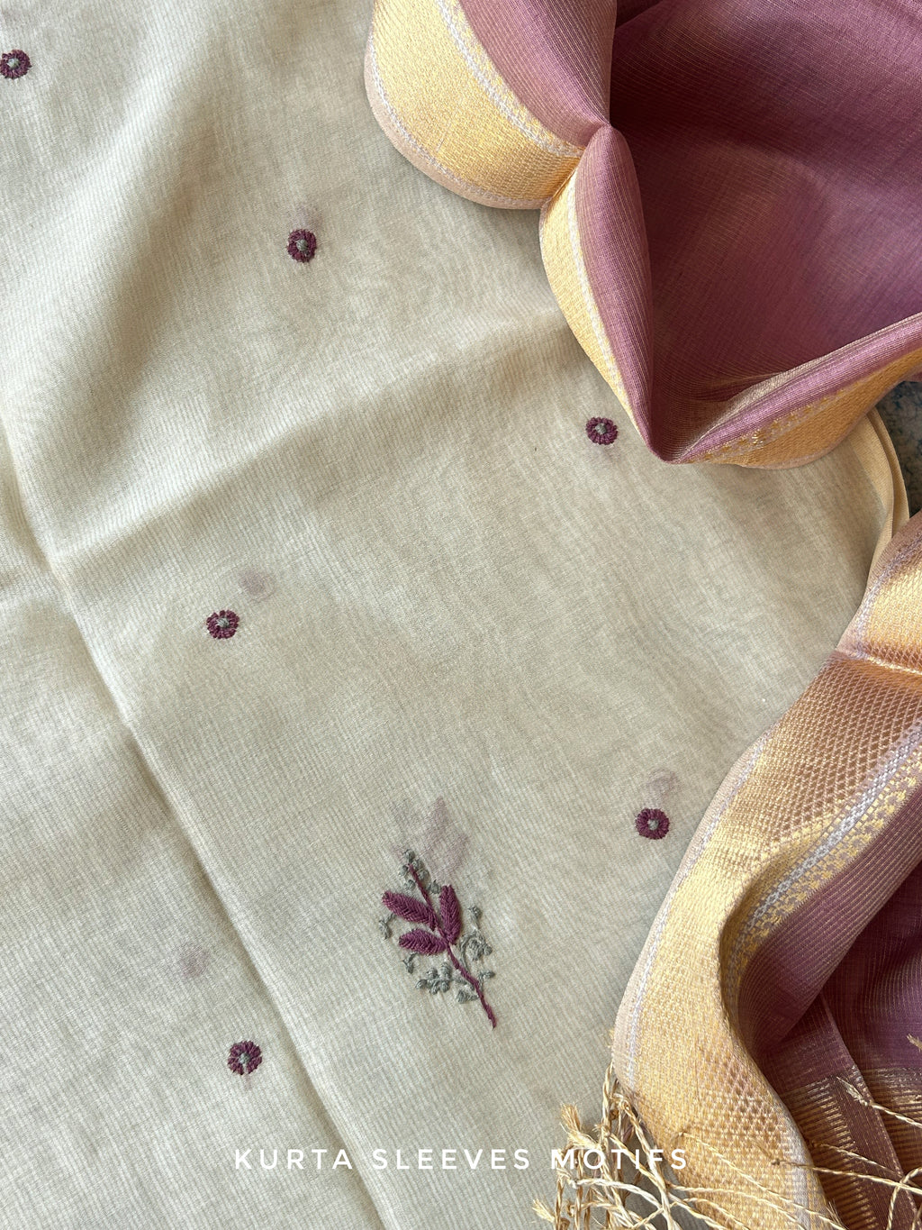Handwoven Chikankari Work Maheshwari Set