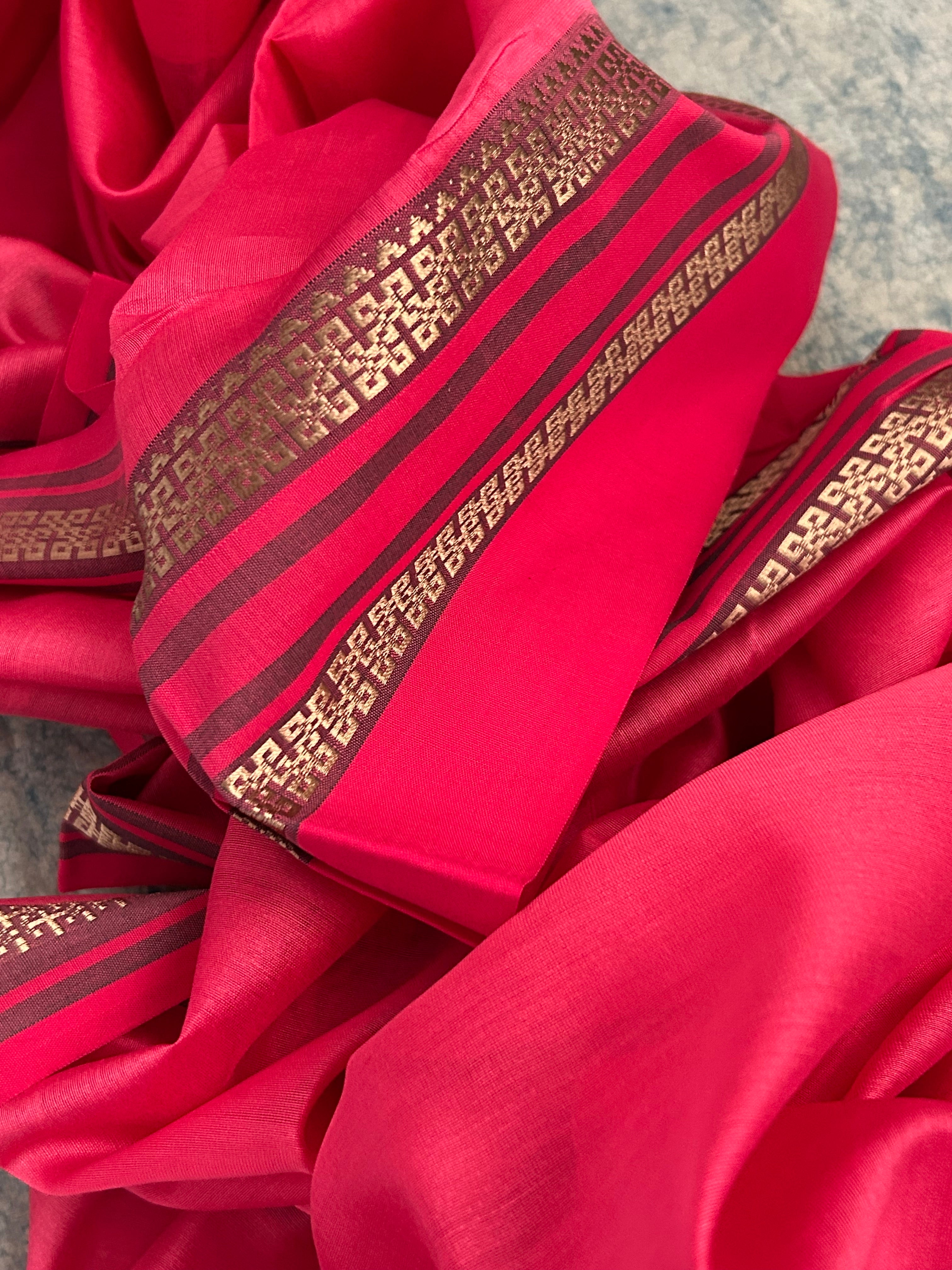 Handwoven Maheshwari Kurta Dupatta Set -Almond & Pink