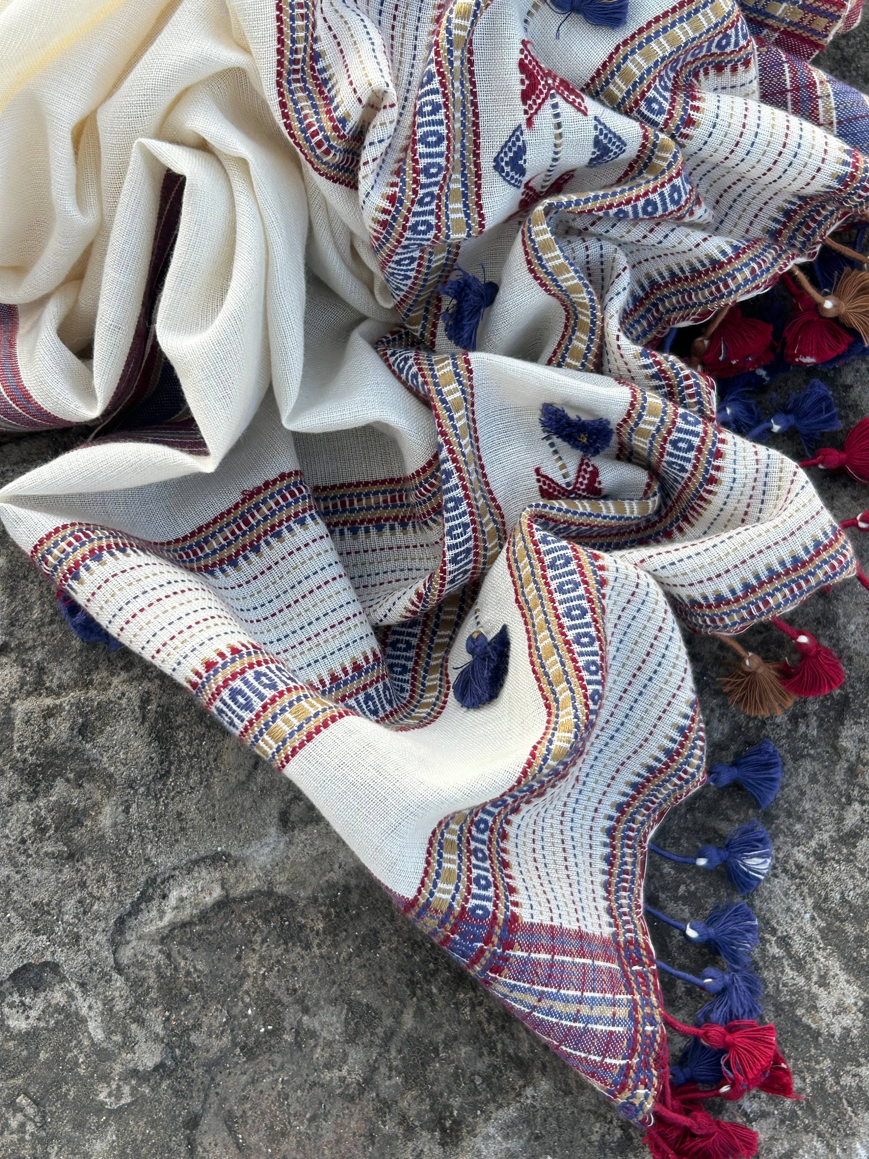 Safar - Handwoven Bhujodi Set