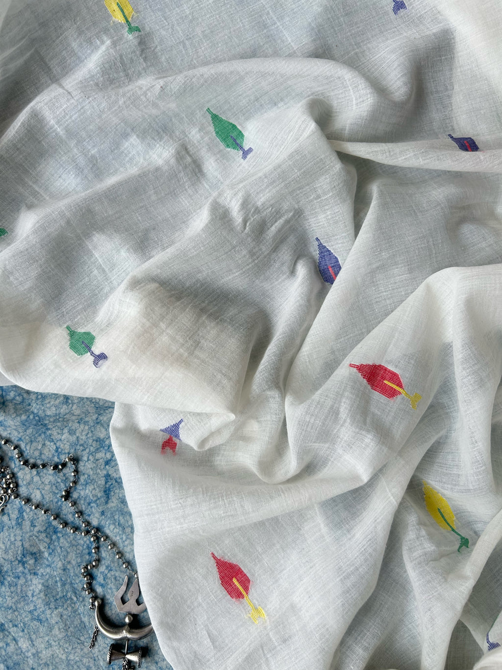 Parijat - Handwoven Bengal Jamdani Fabric (740 INR/metre)
