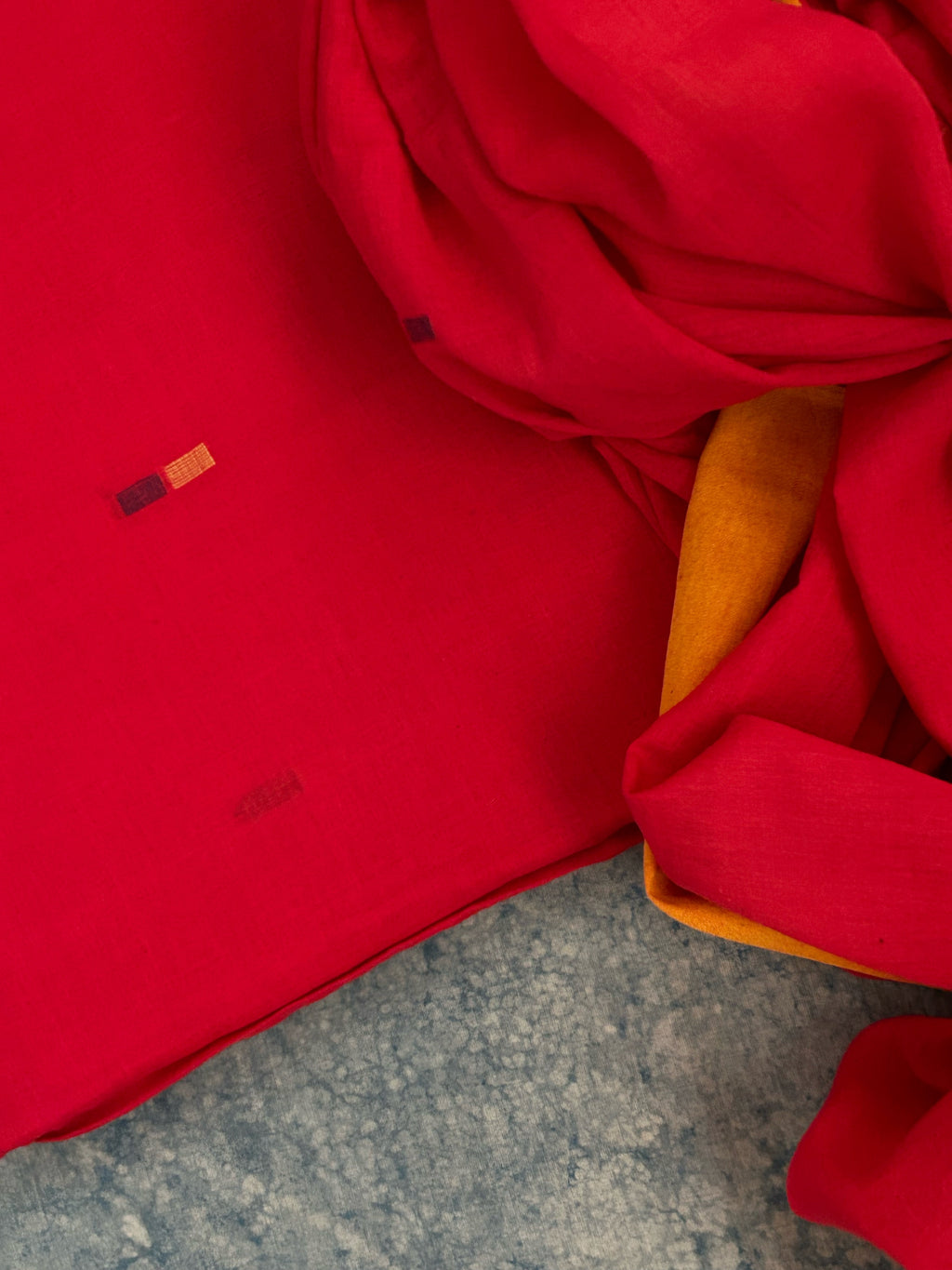 KumKum - Handwoven Bengal Jamdani Kurta Dupatta set