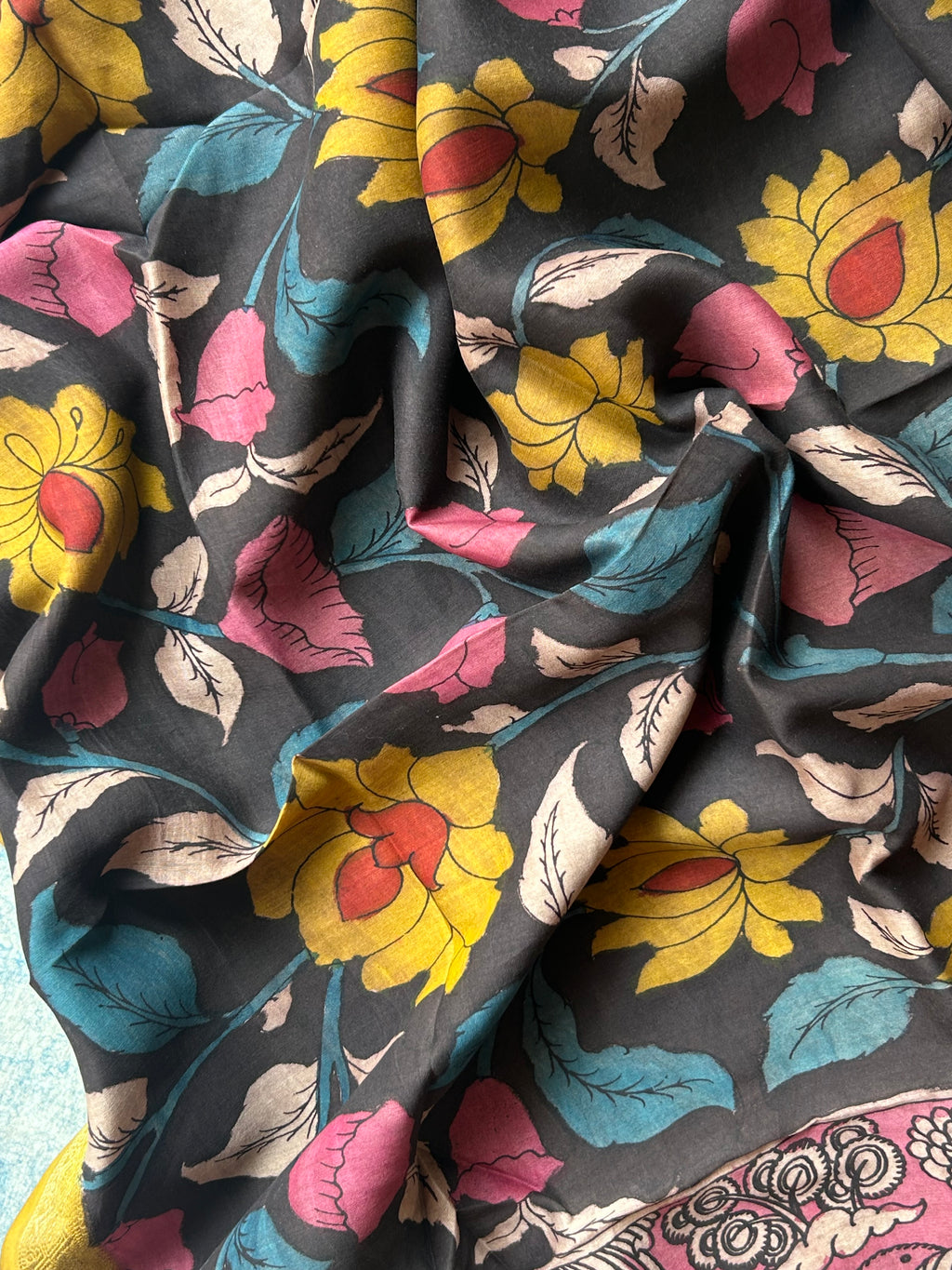 Pushpanjali -Handwoven Hand-drawn Handpainted Pen Kalamkari Dupatta