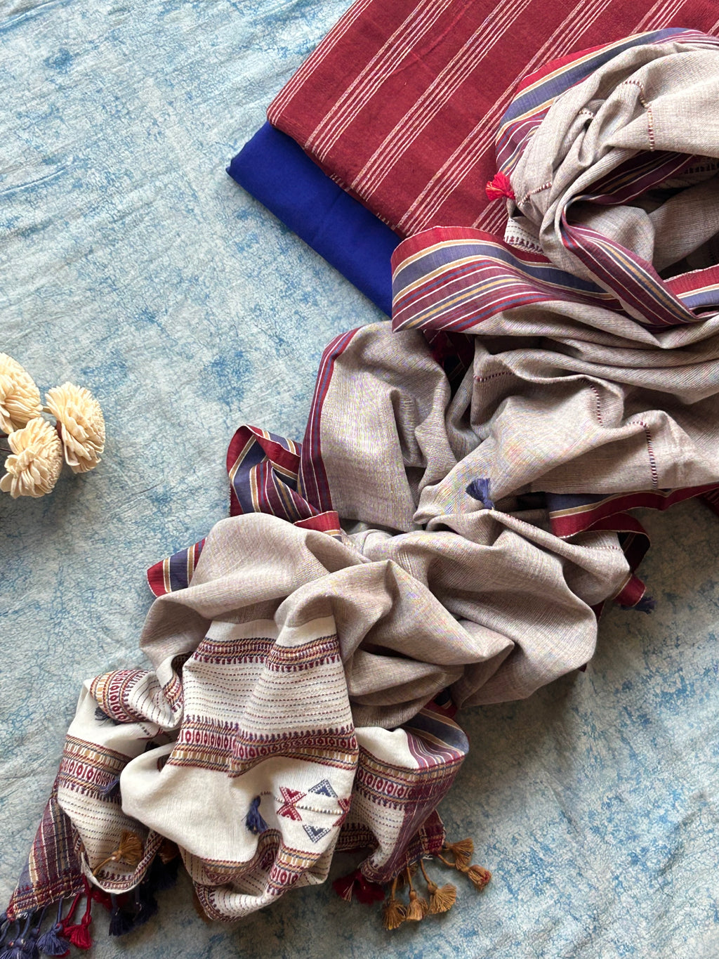 Tanbun - Handwoven Kotapd and Bhujodi Set