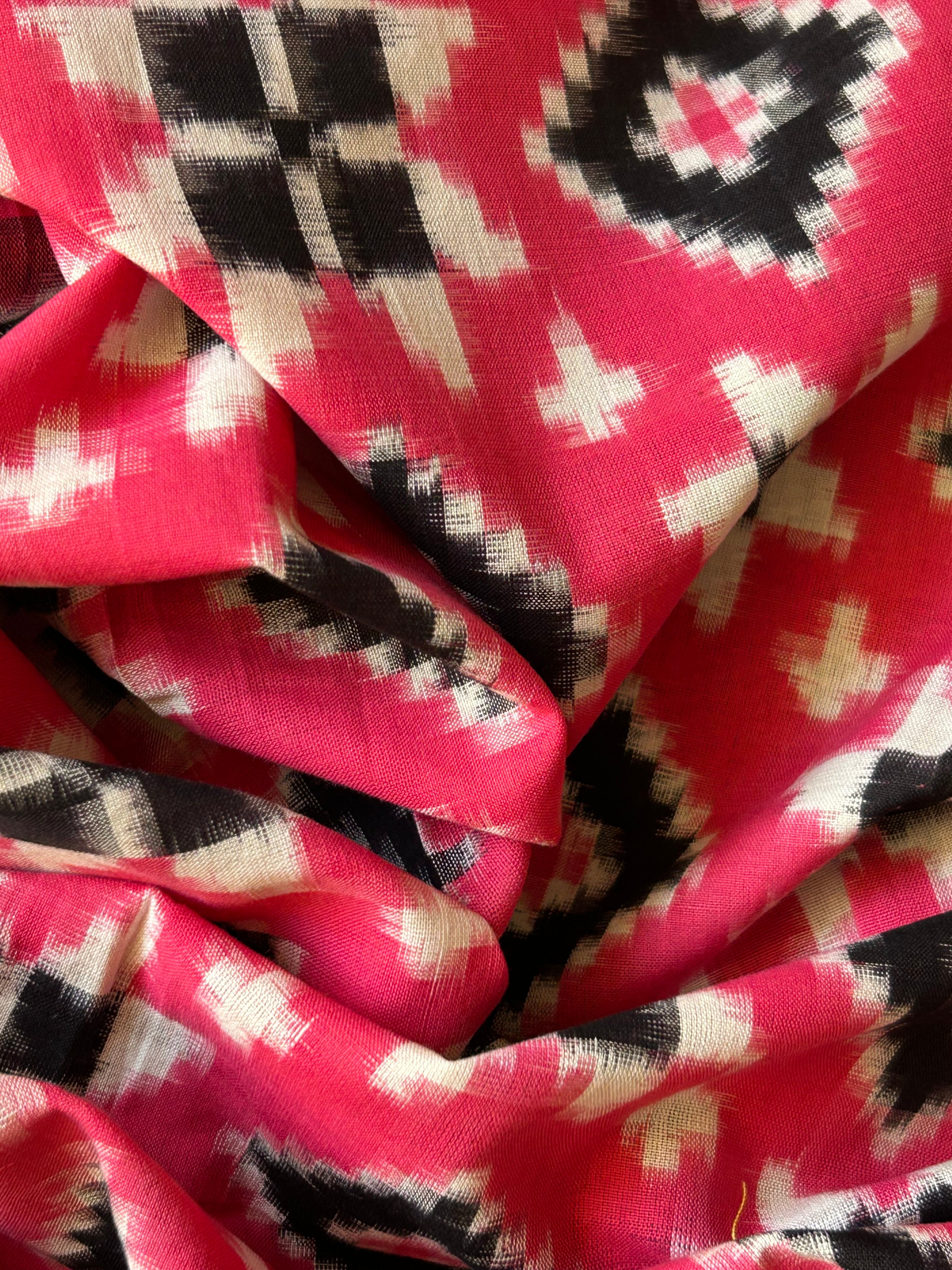 Handwoven Ikat Kurta Telia Dupatta Set