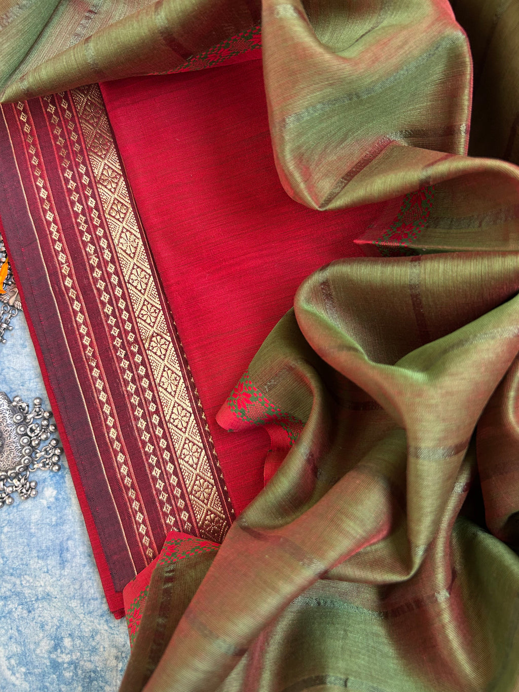Handwoven Maheshwari Kurta Dupatta Set -Maroon & Green