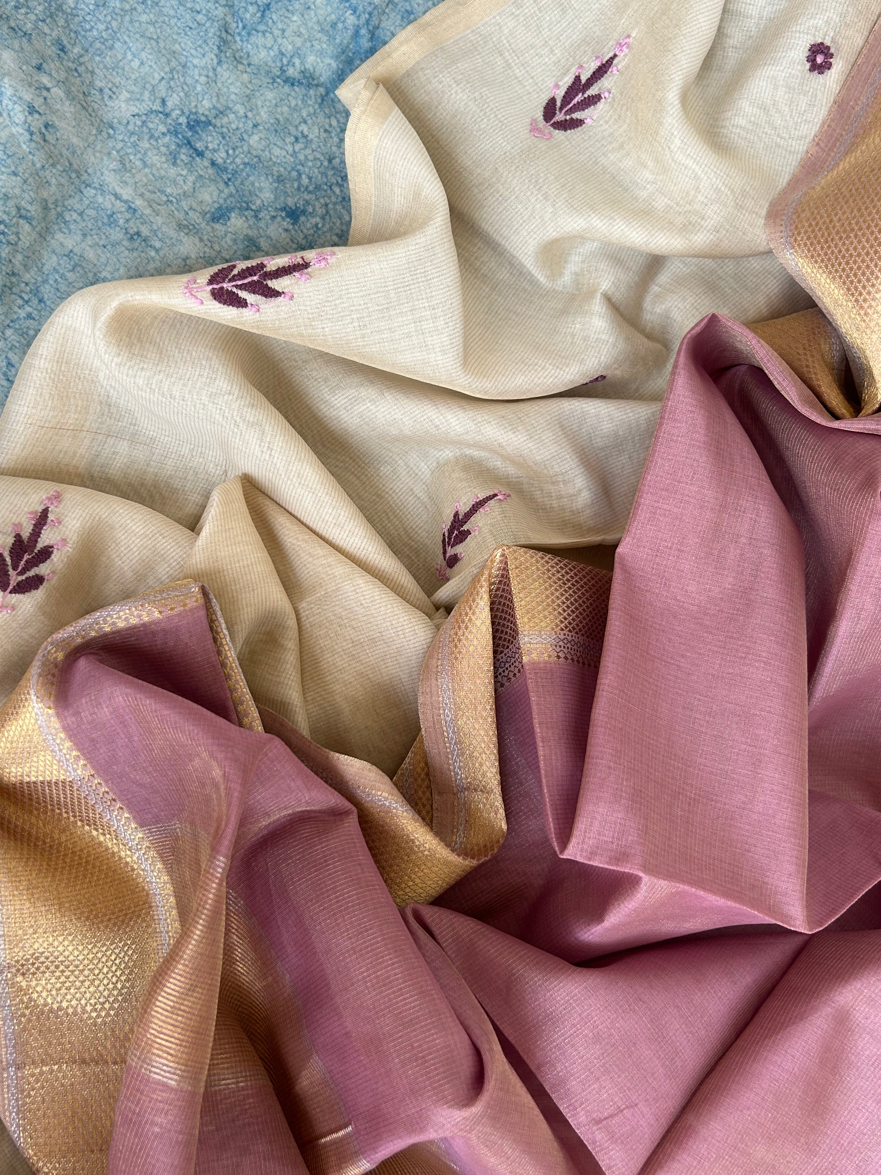 Handwoven Chikankari Work Maheshwari Set