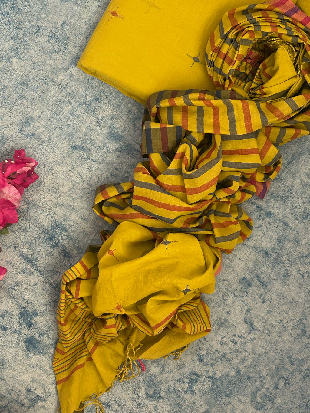 Genda Phool  - Handwoven Bengal Jamdani Kurta Dupatta set