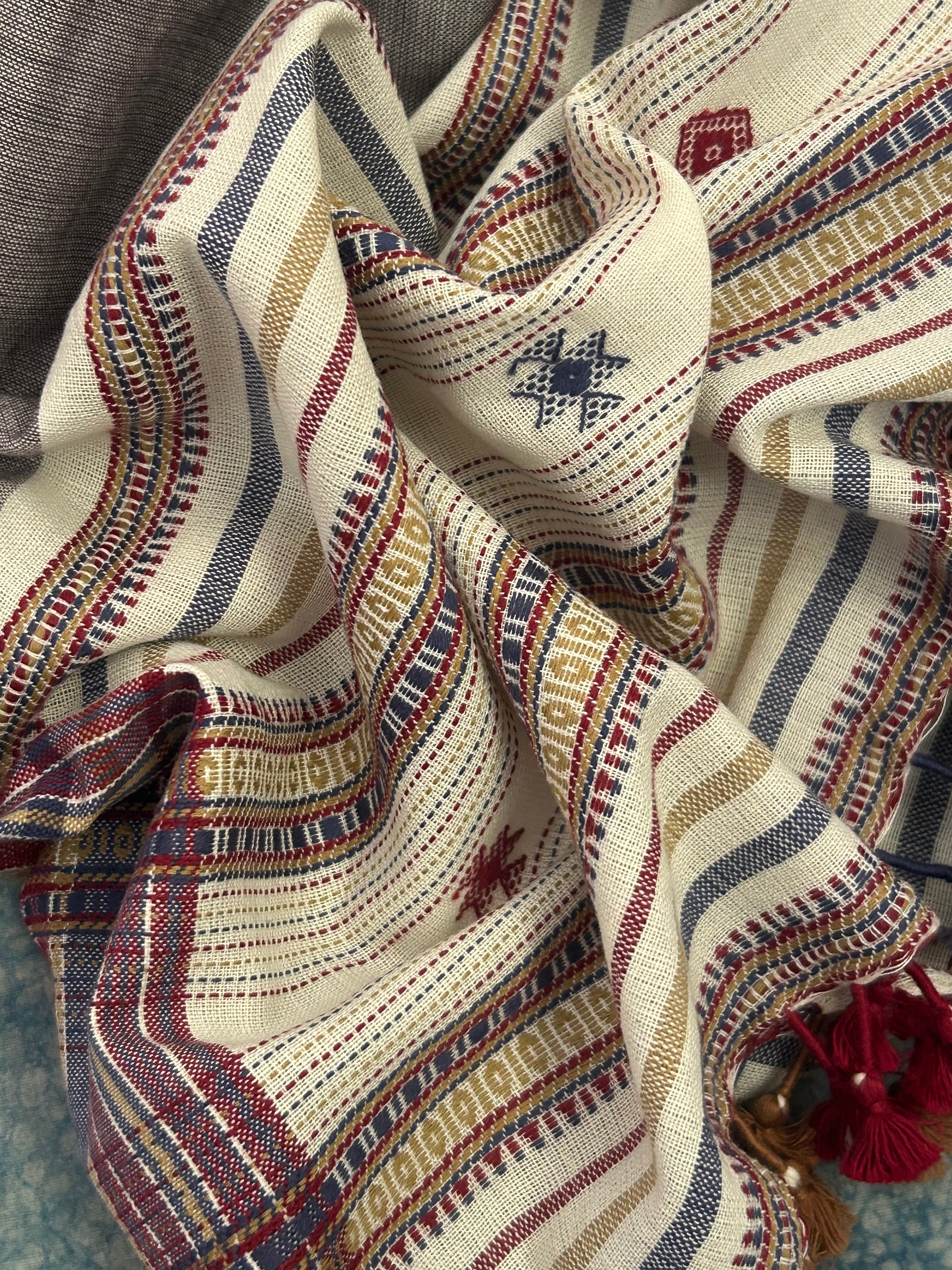 Handwoven Bhujodi Set - Red and Royal Blue