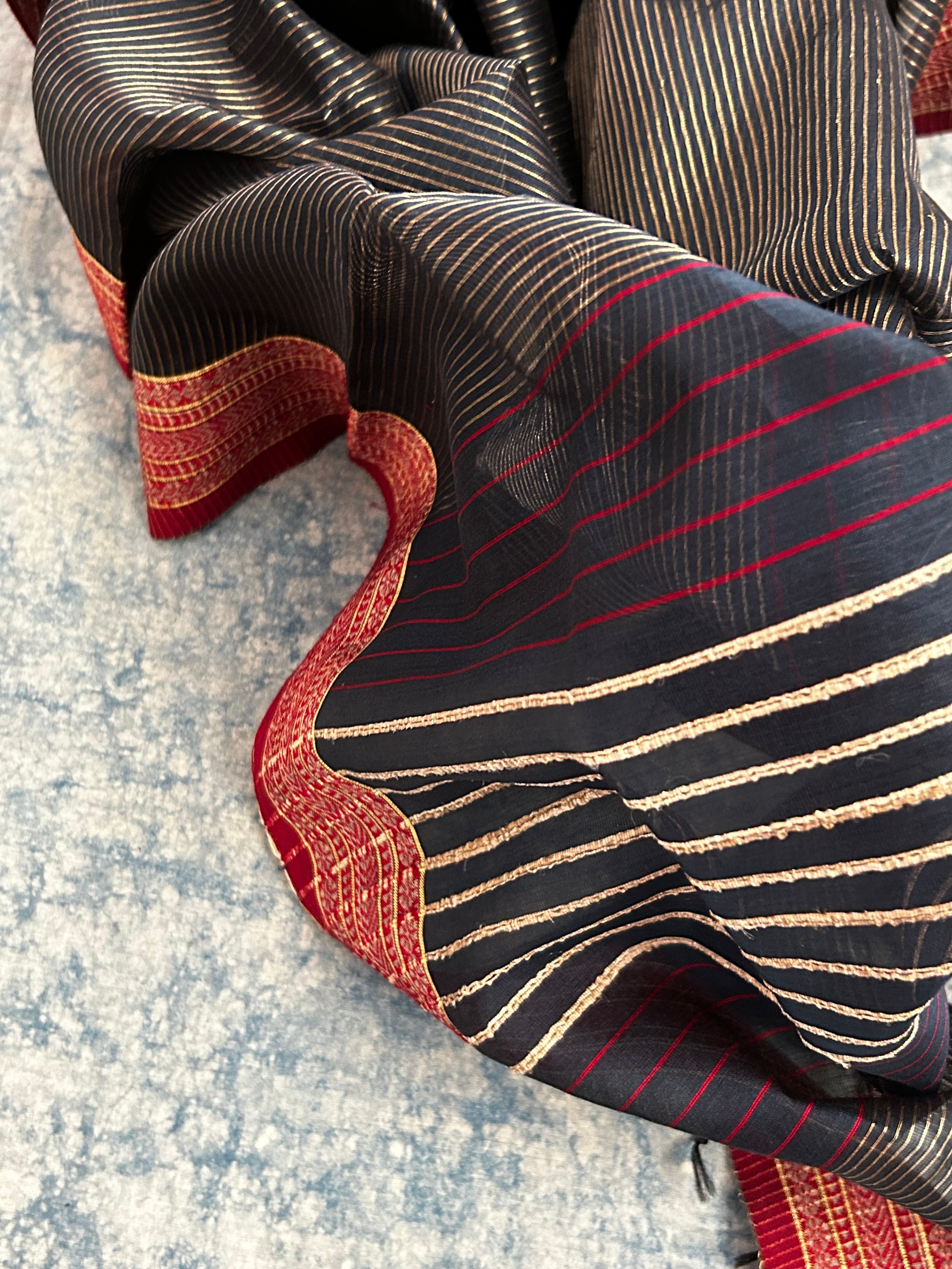 Handwoven Maheshwari Kurta Dupatta Set