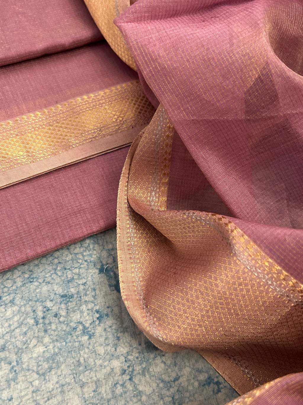 Handwoven Maheshwari Kurta Dupatta Set -Mauve & Gold
