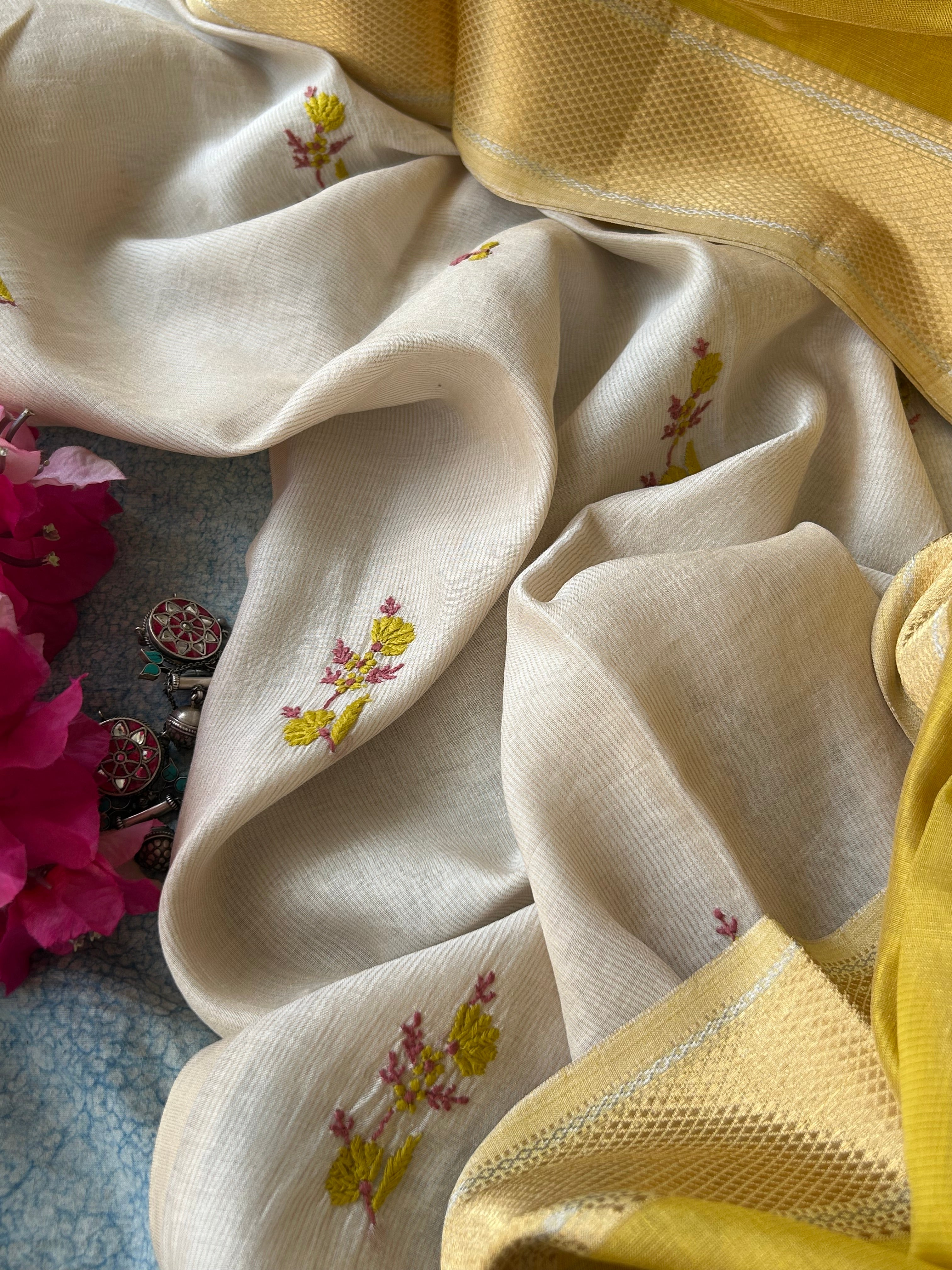 Handwoven Chikankari Work Maheshwari Set