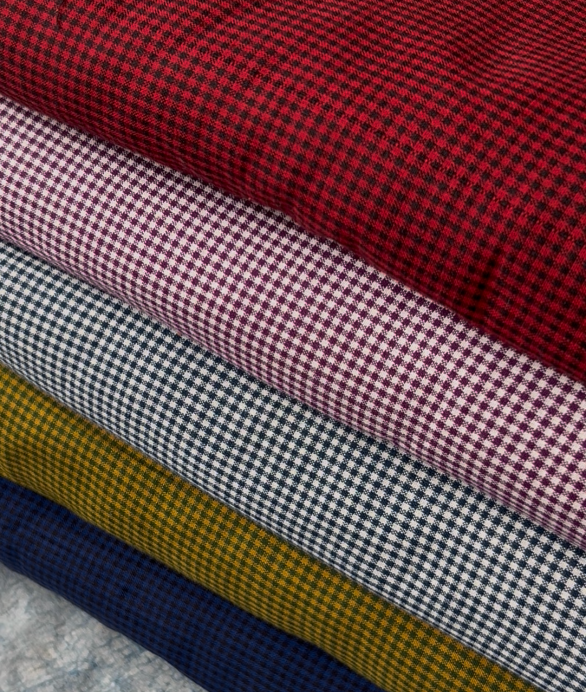 Handwoven 2.5m Checkered Fabric - mauve & white