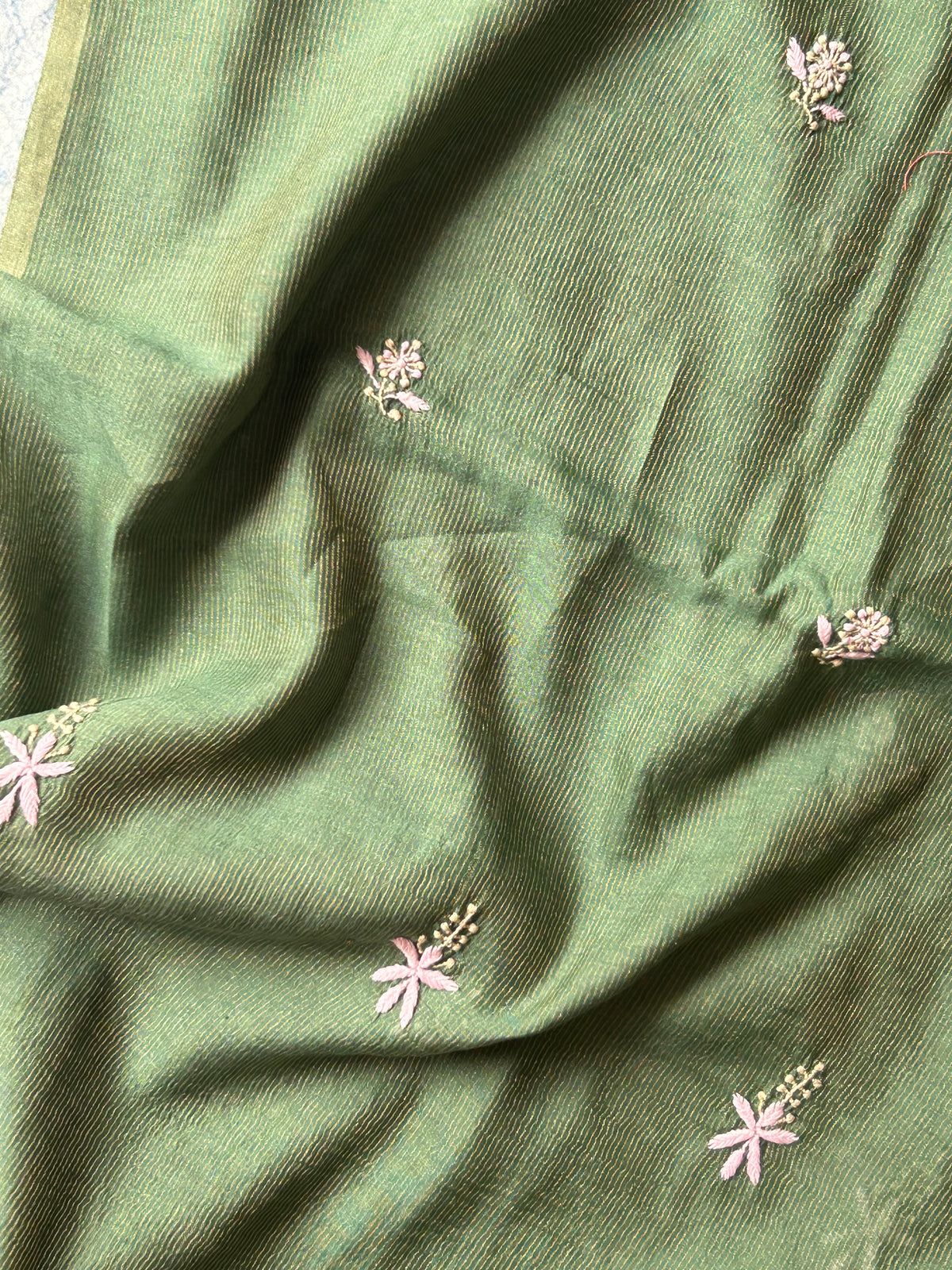 Archana - Handwoven Chikankari Work Maheshwari Tissue Set