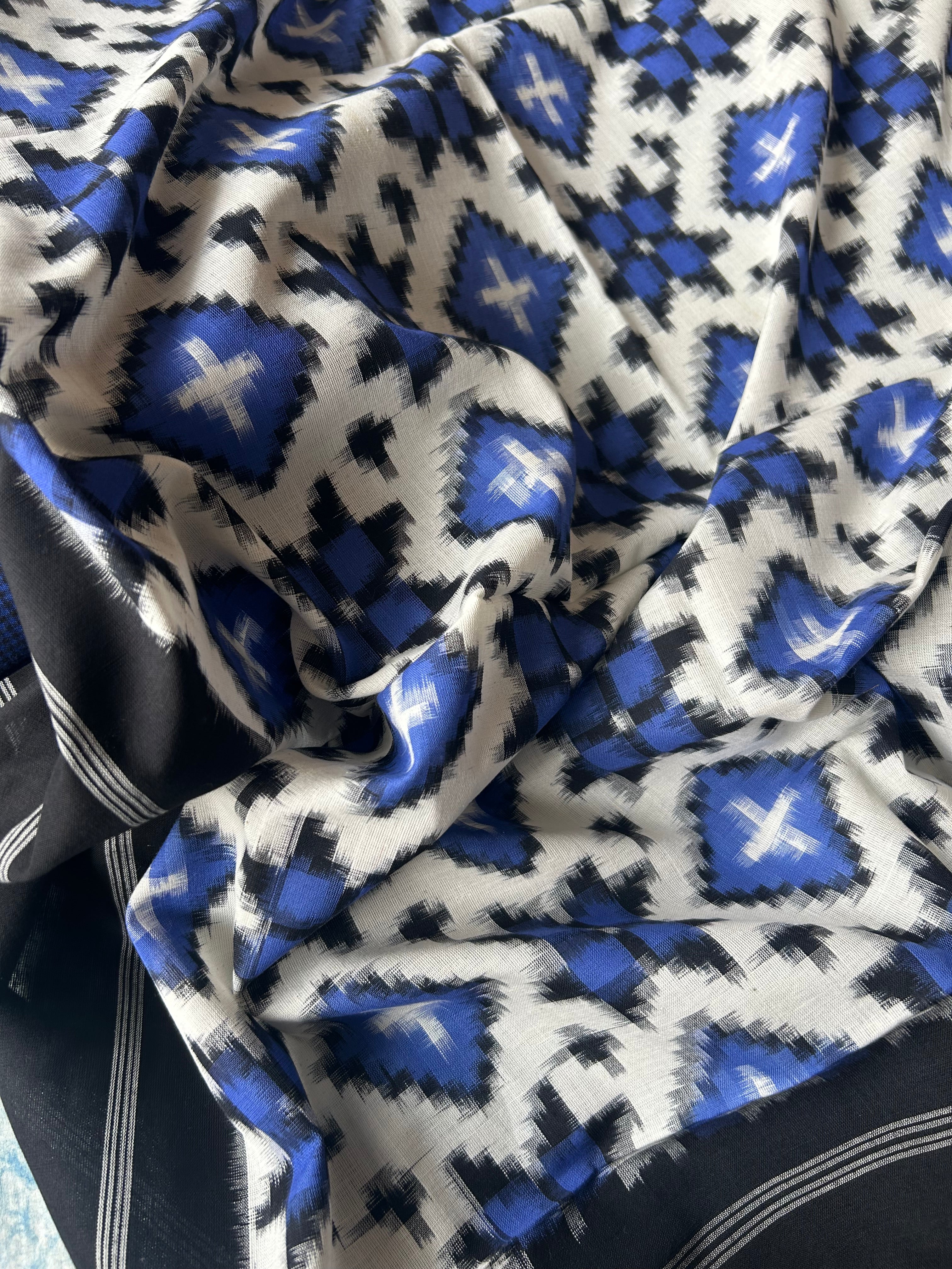 Handwoven Ikat Kurta Telia Dupatta Set