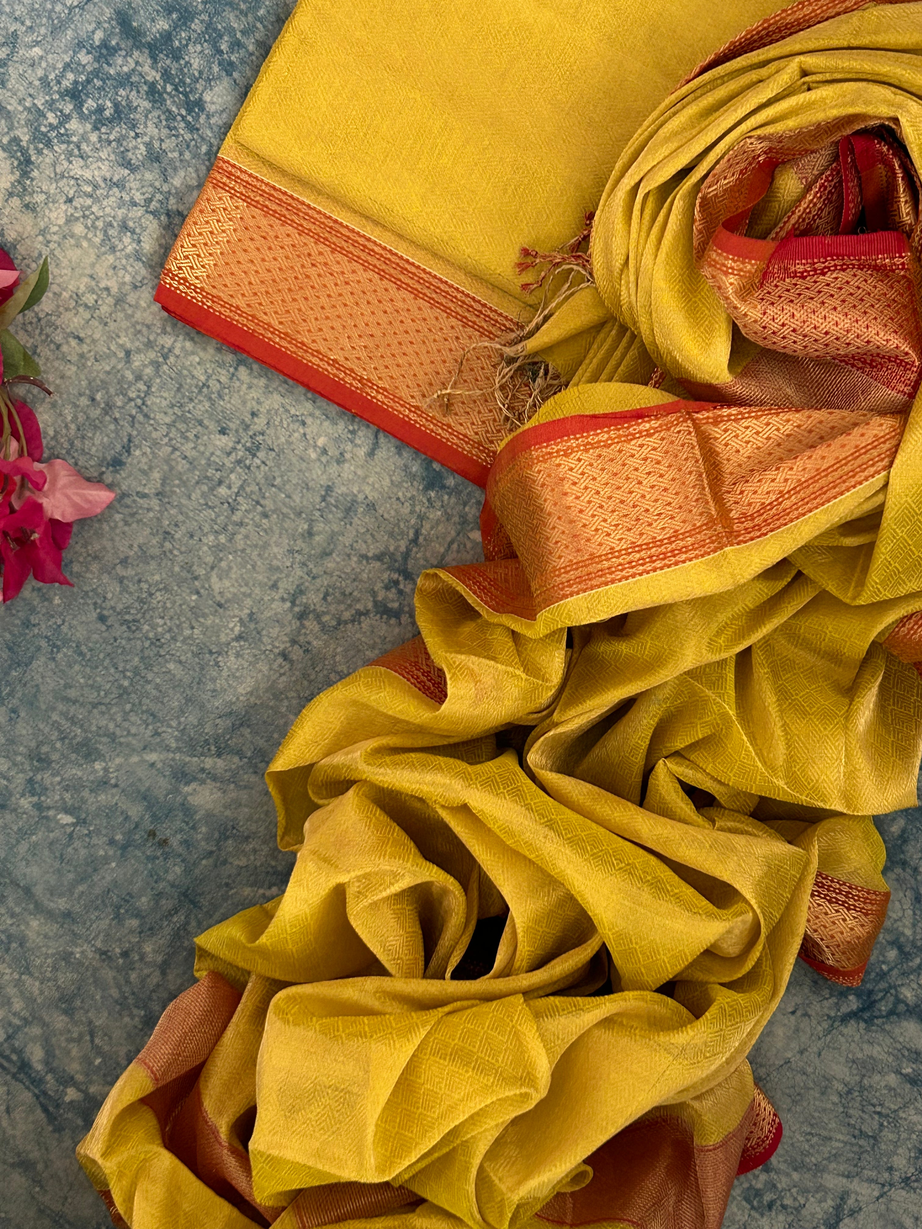 Handwoven Tissue Maheshwari Kurta Dupatta Set