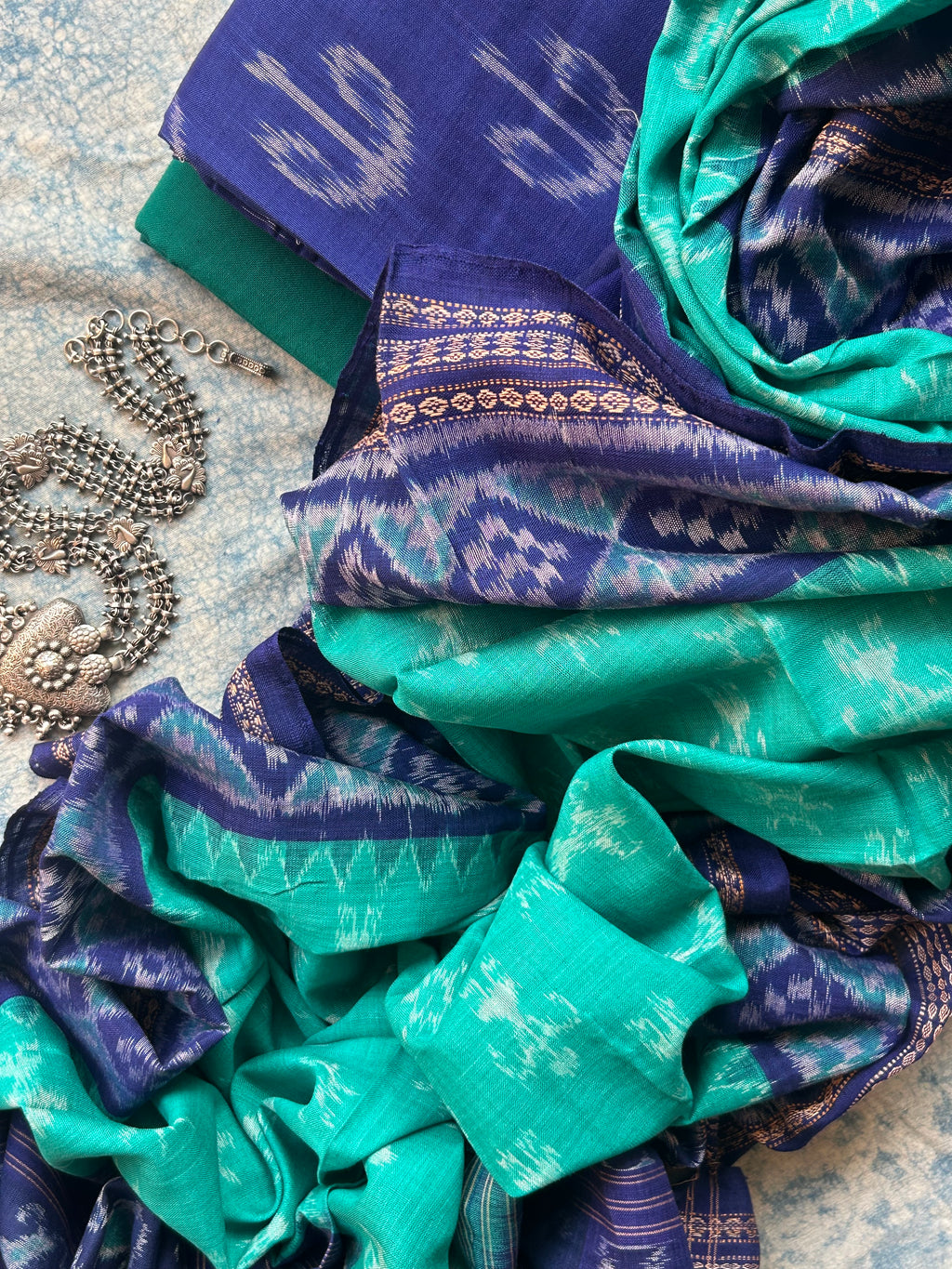 Aftab - Handwoven Ikath Kurta Dupatta Set