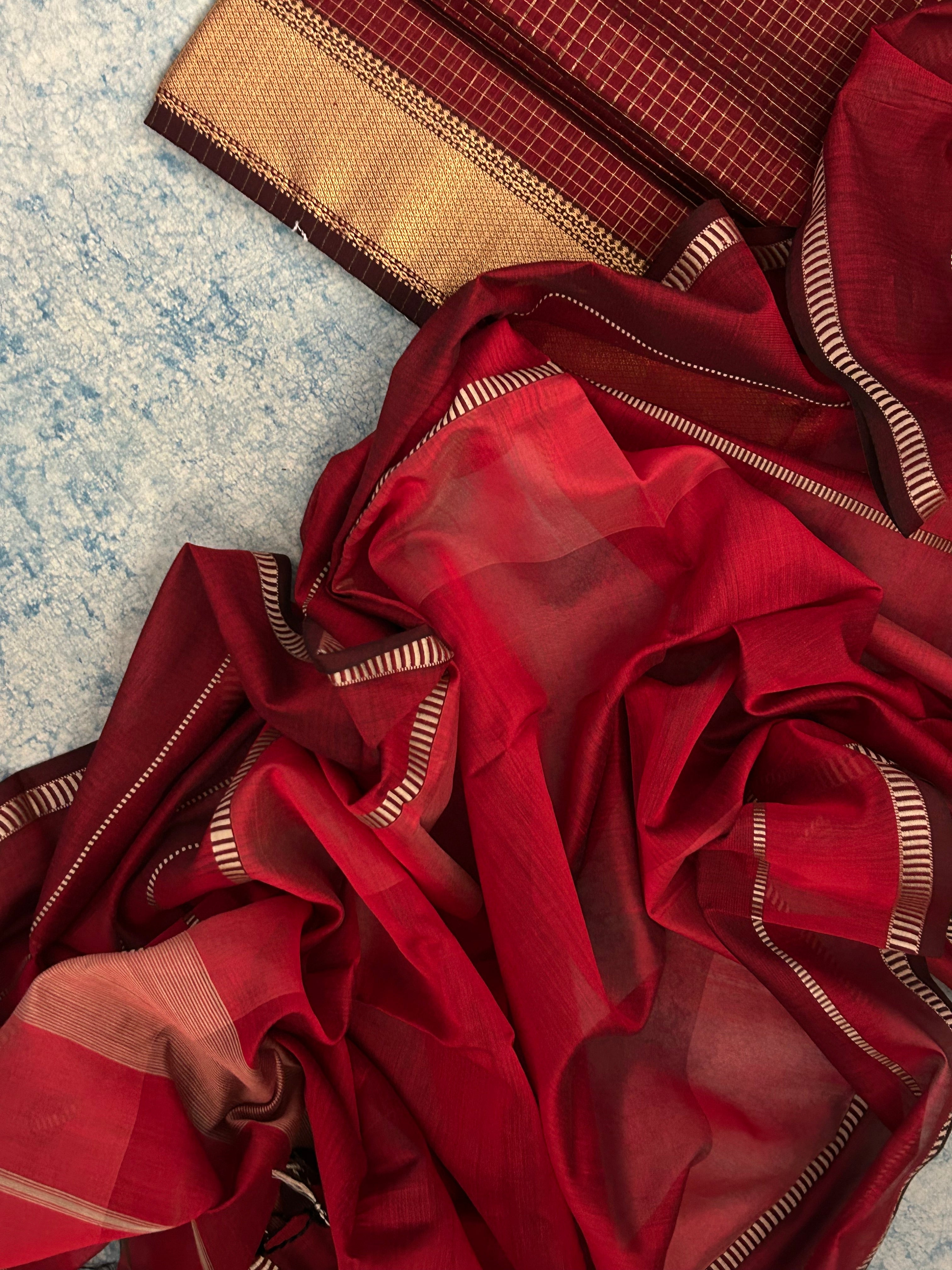 Handwoven Maheshwari Kurta Dupatta Set -Maroon Red