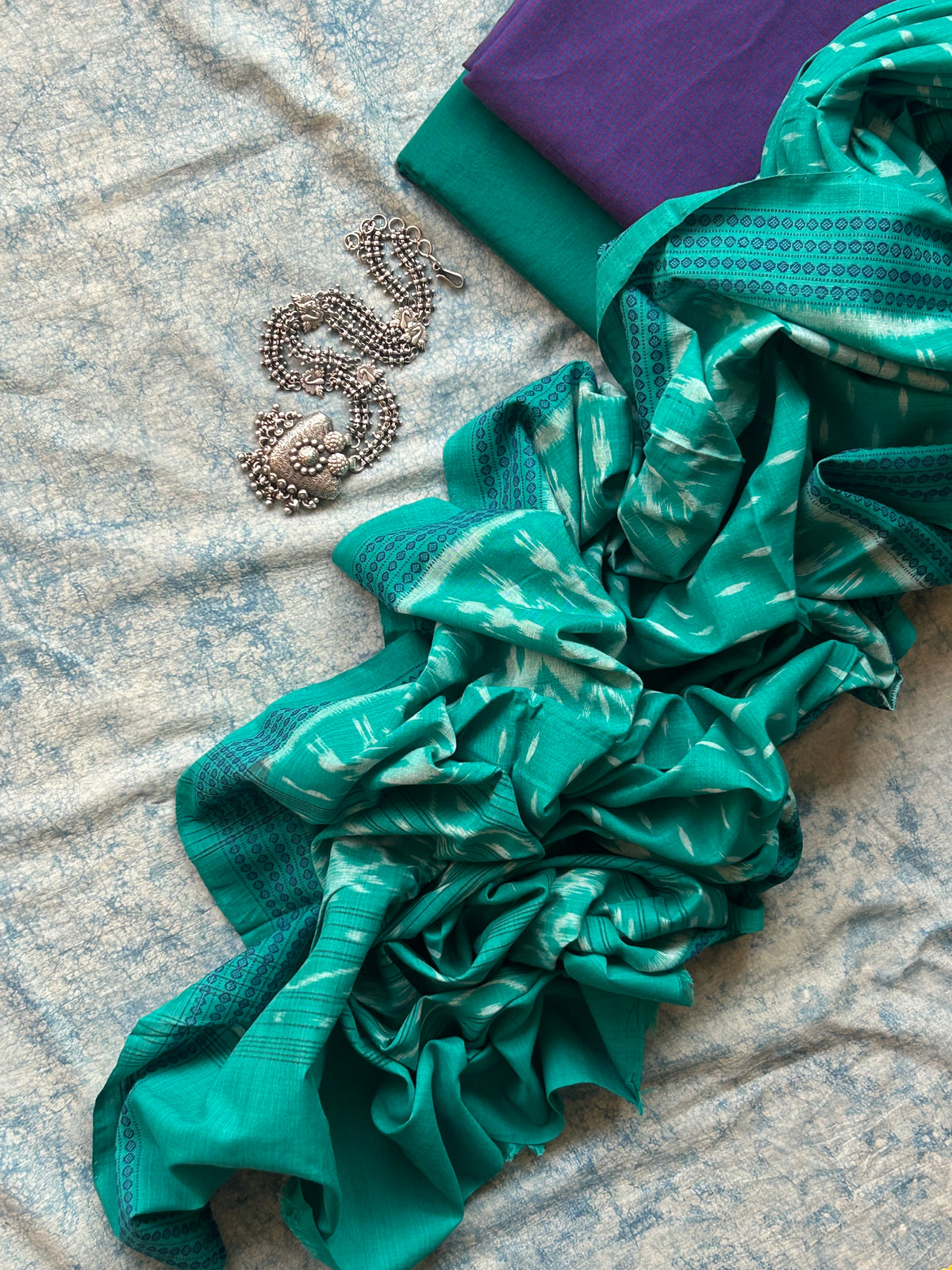 Shyama - Handwoven Ikath Kurta Dupatta Set
