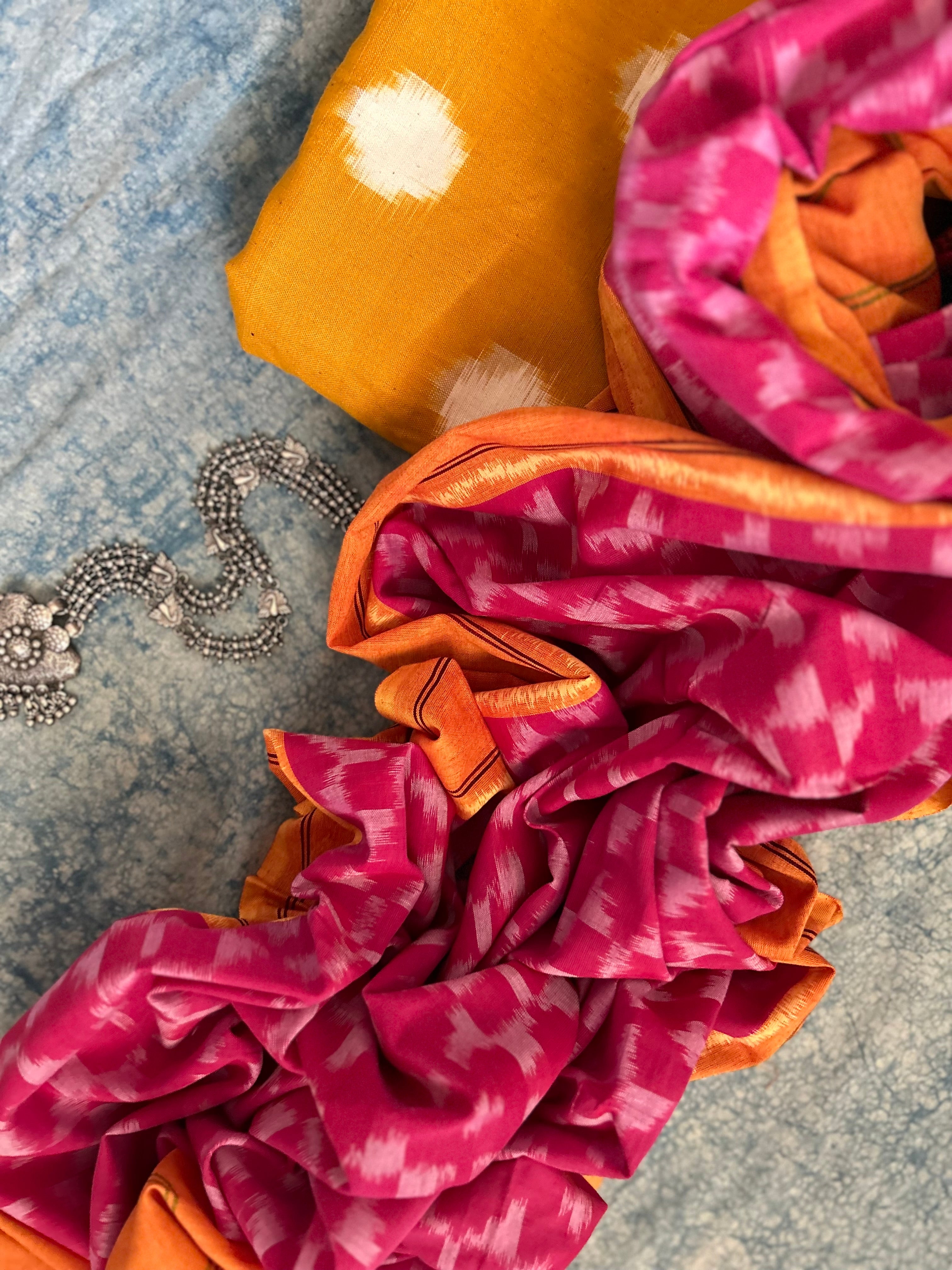 Handwoven Double Ikat Kurta Telia Dupatta Set