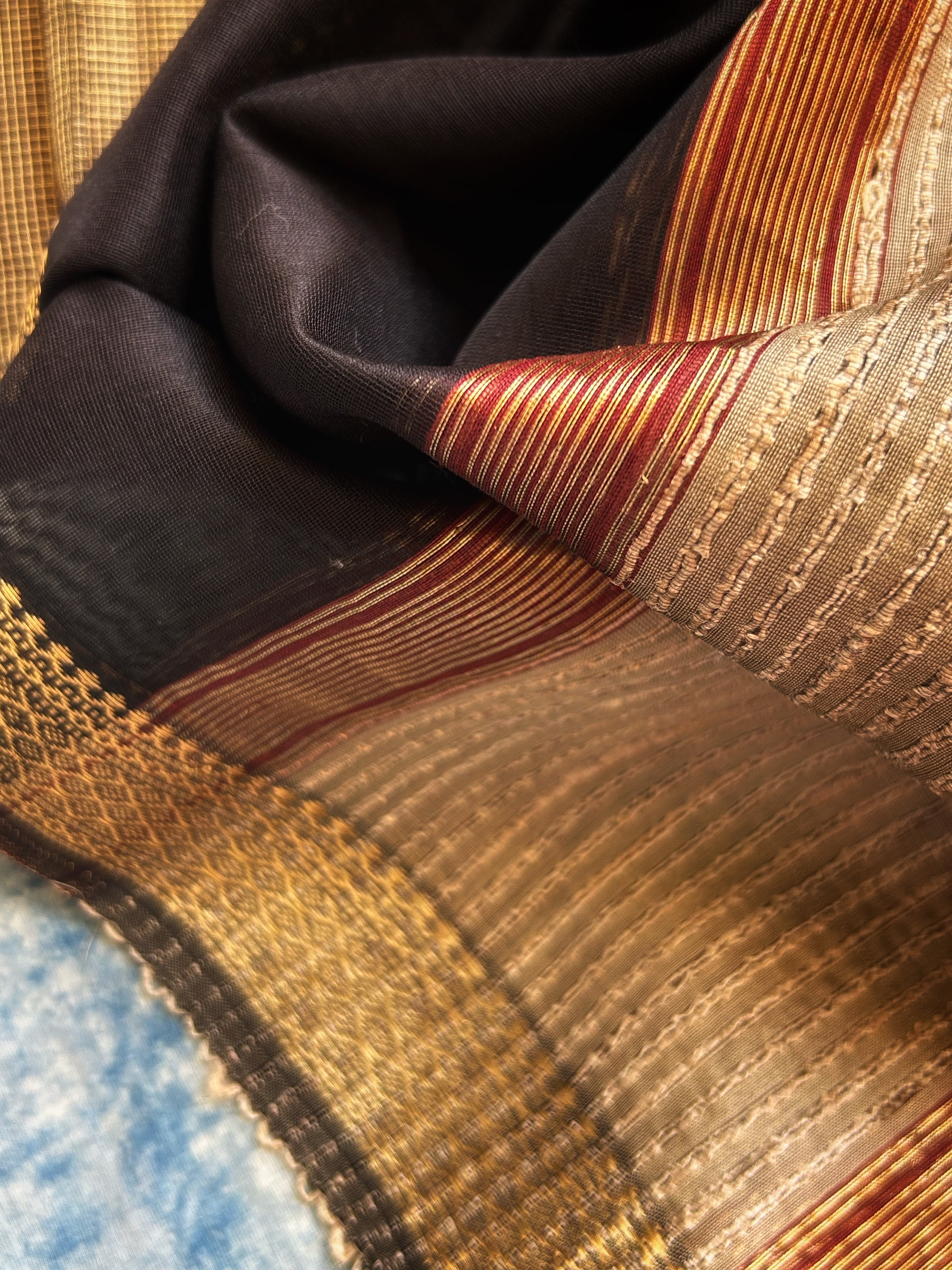 Handwoven Maheshwari Kurta Dupatta Set - Black Gold