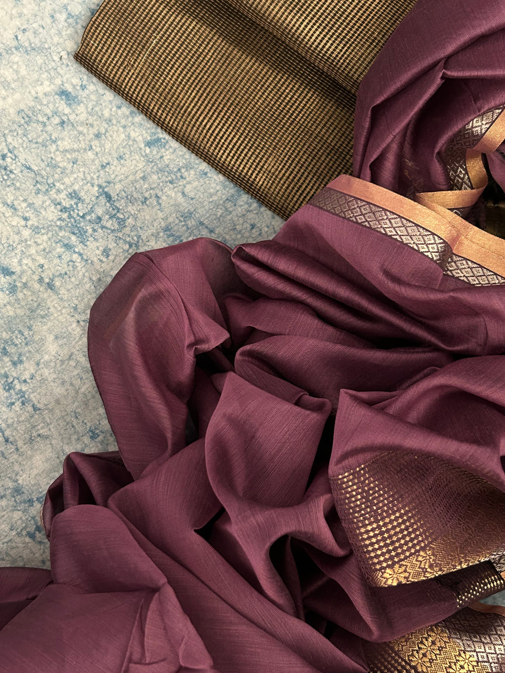 Handwoven Maheshwari Kurta Dupatta Set -Gold & Wine