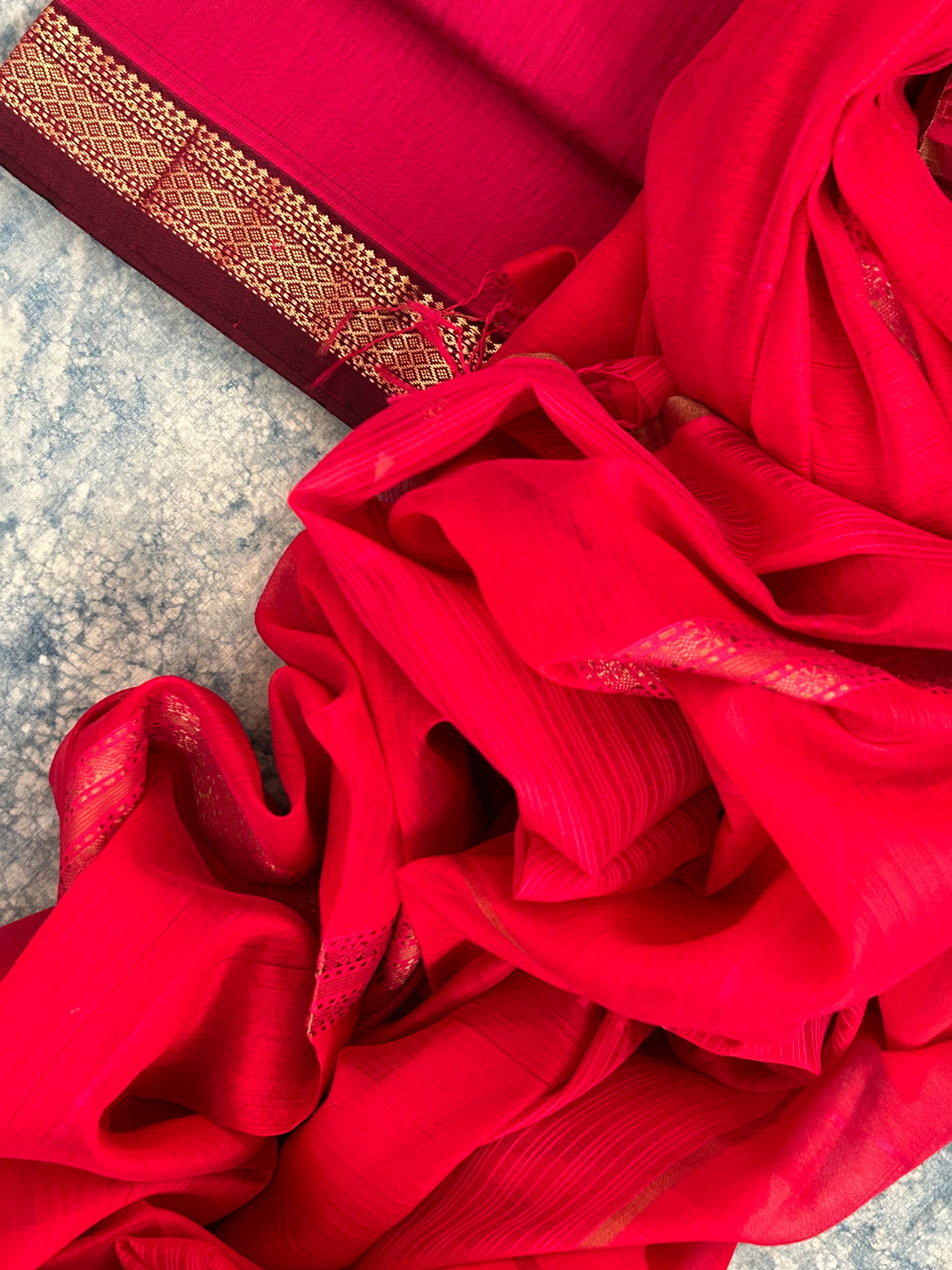 Handwoven Maheshwari Kurta Dupatta Set