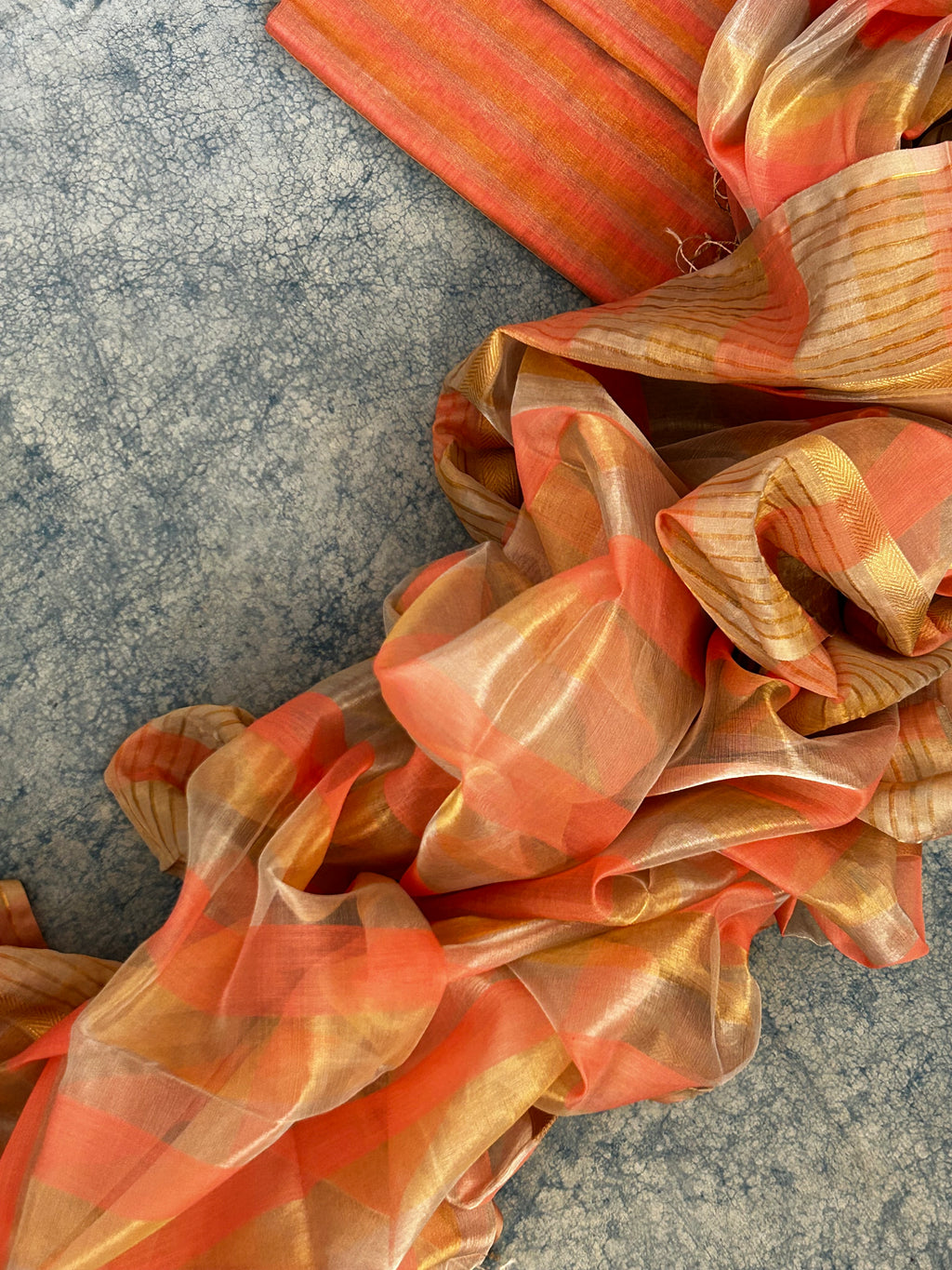 Handwoven Maheshwari Tissue Kurta Dupatta Set