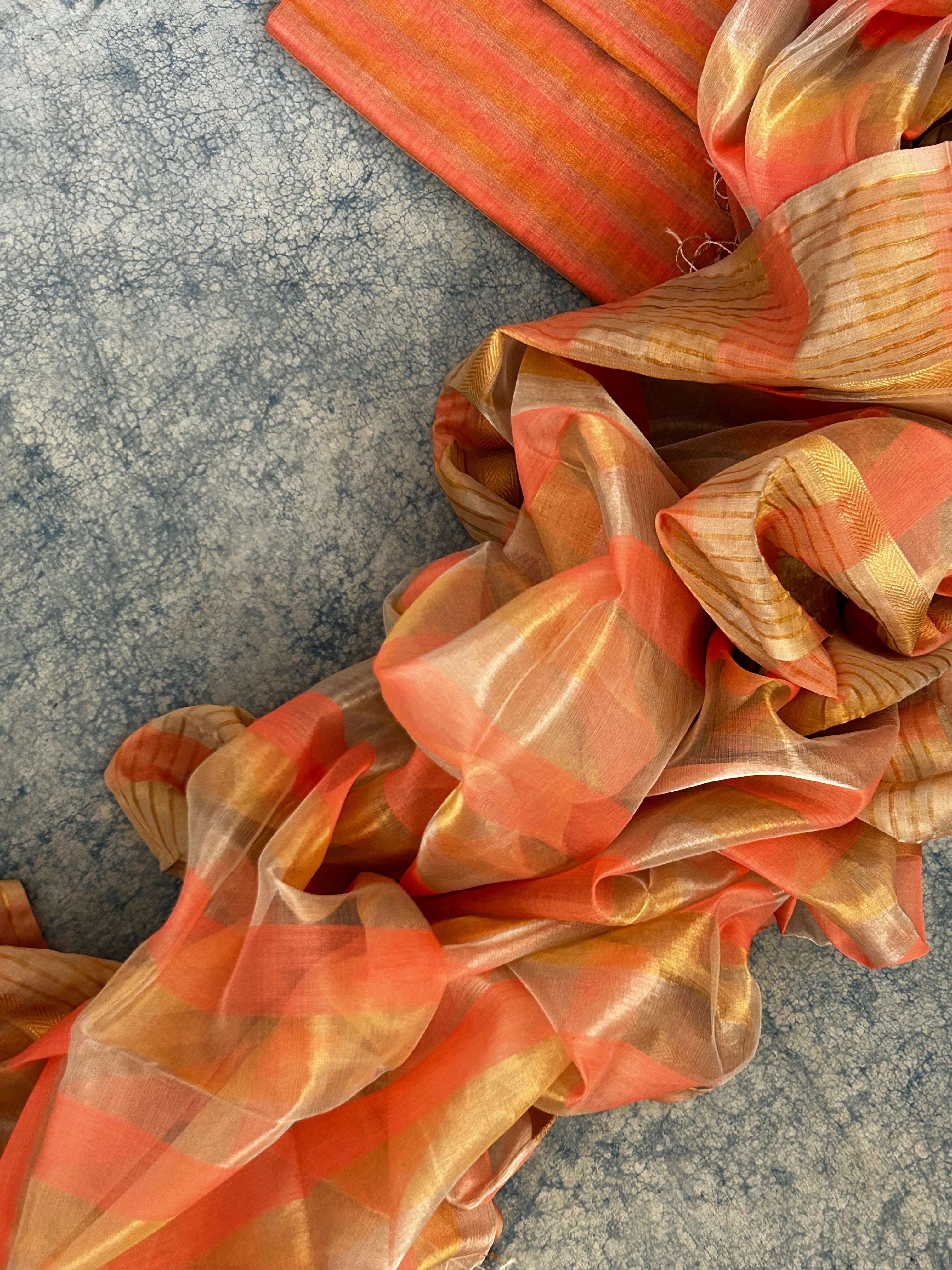 Handwoven Maheshwari Tissue Kurta Dupatta Set