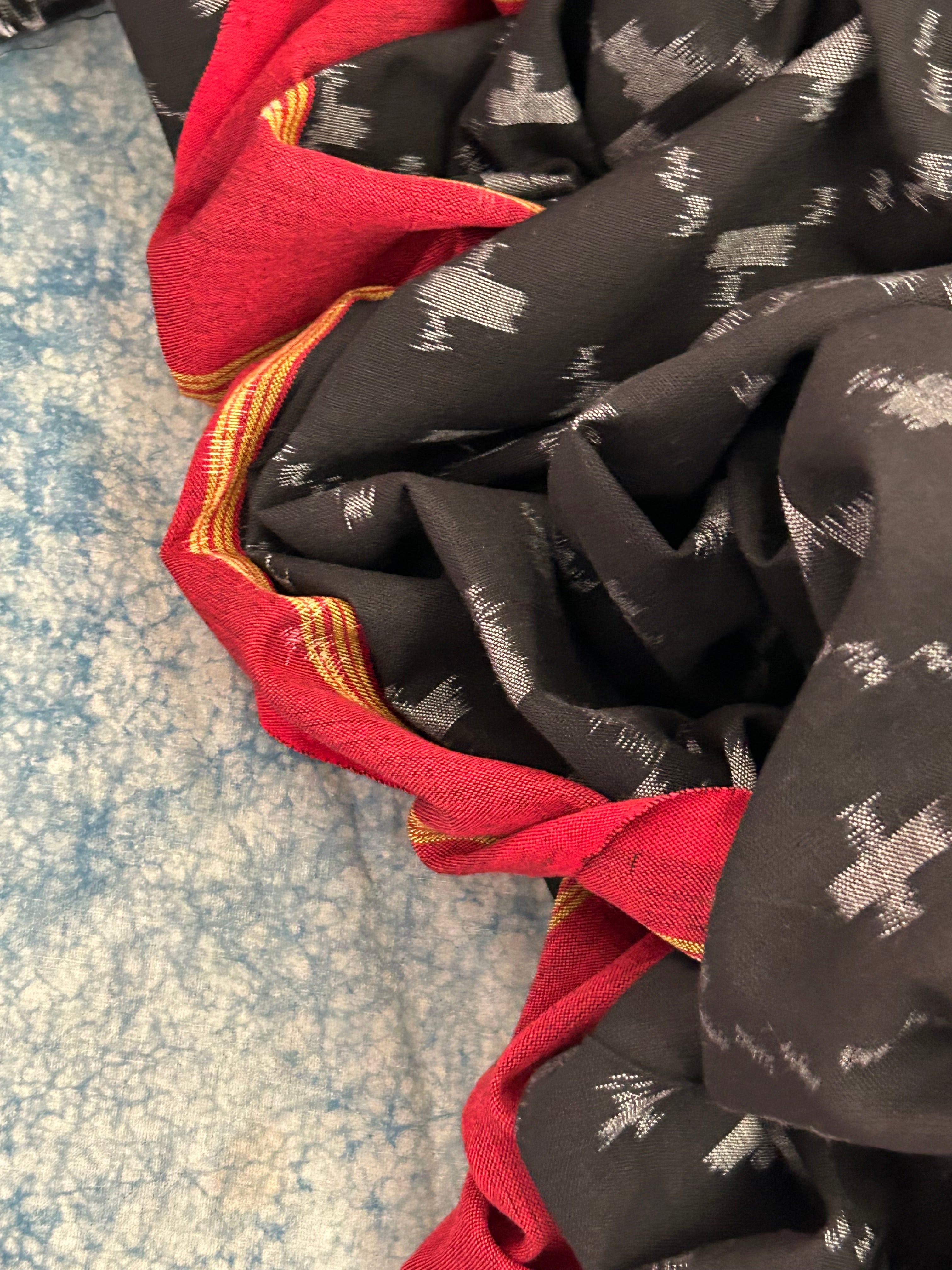 Handwoven Ikat Kurta Telia Dupatta Set