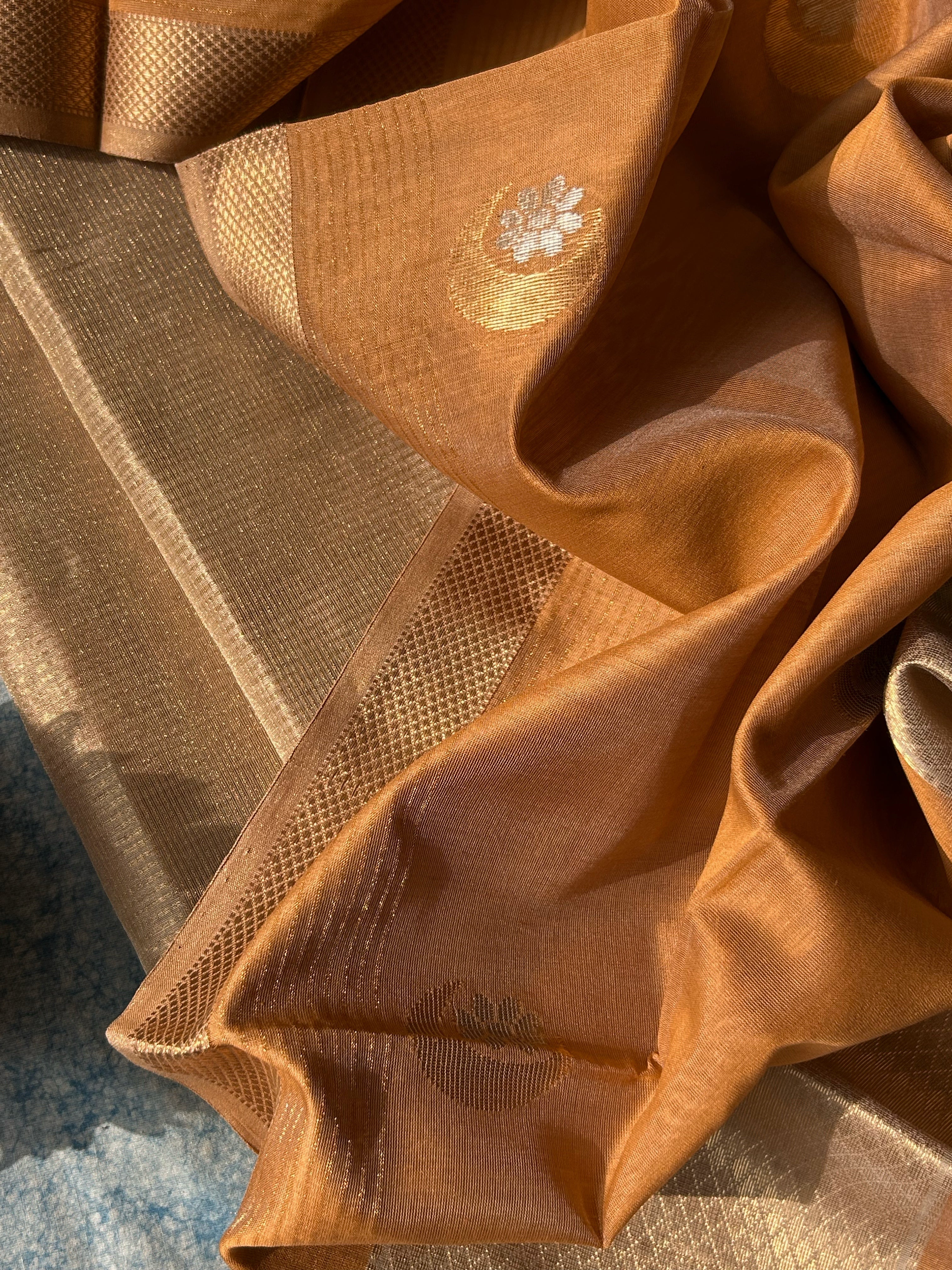 Handwoven Maheshwari Tissue Kurta Dupatta Set -Gold & Almond
