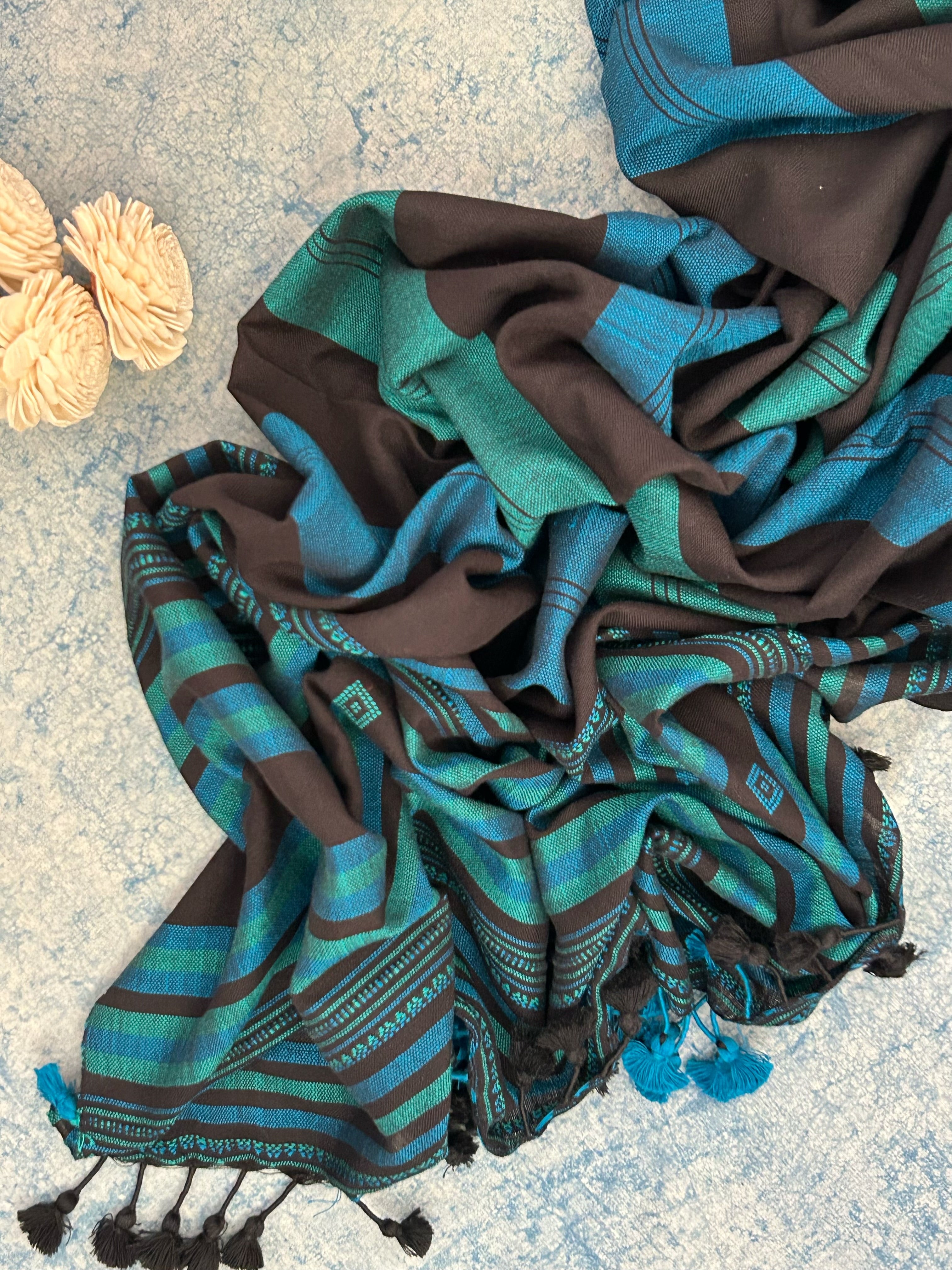 Handwoven Bhujodi Set - Teal